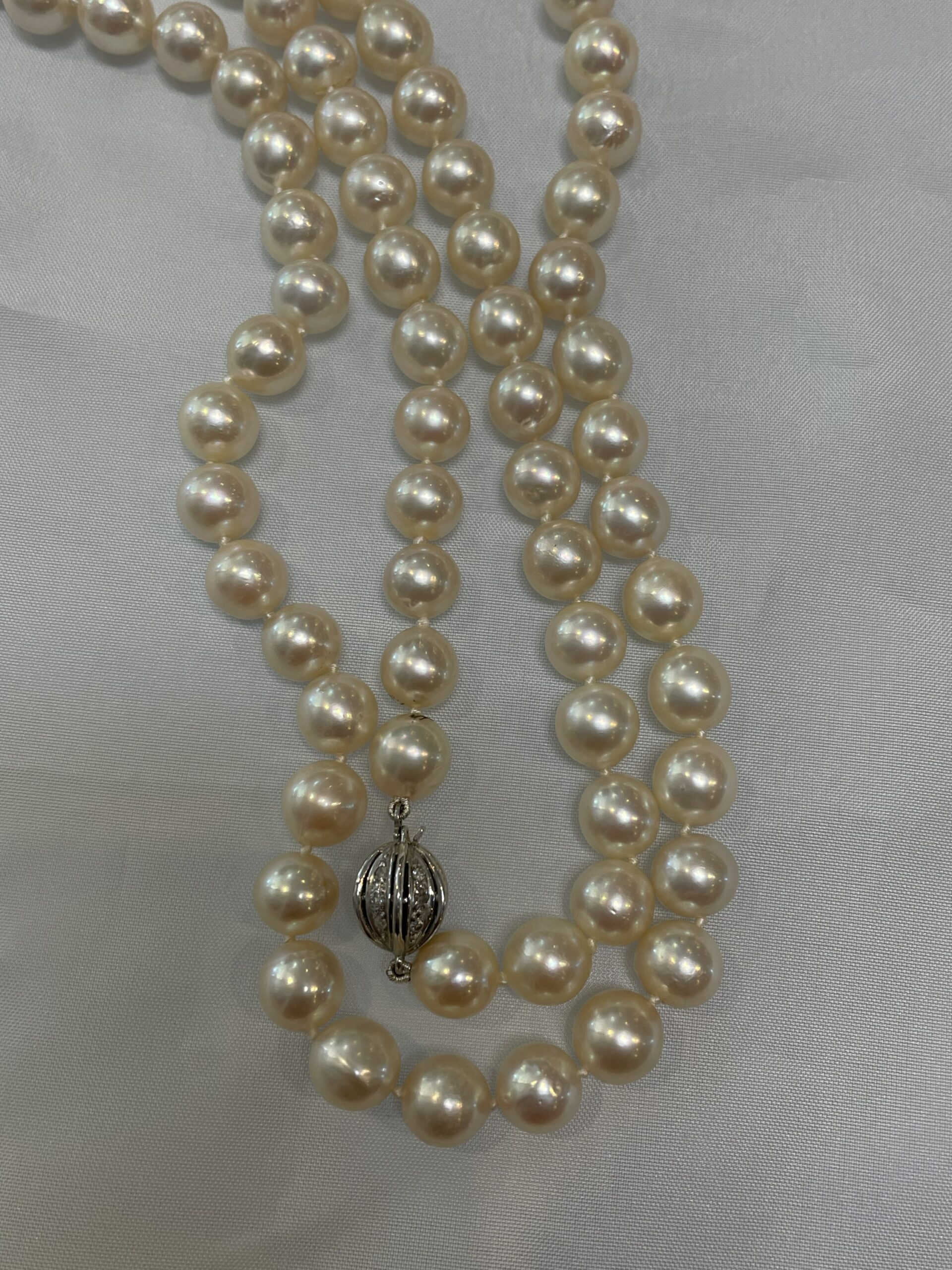 Fine Quality 26.5” Cultured Akoya Pearl Strand With 18k White Gold Diamond Sphere Clasp - Image 13