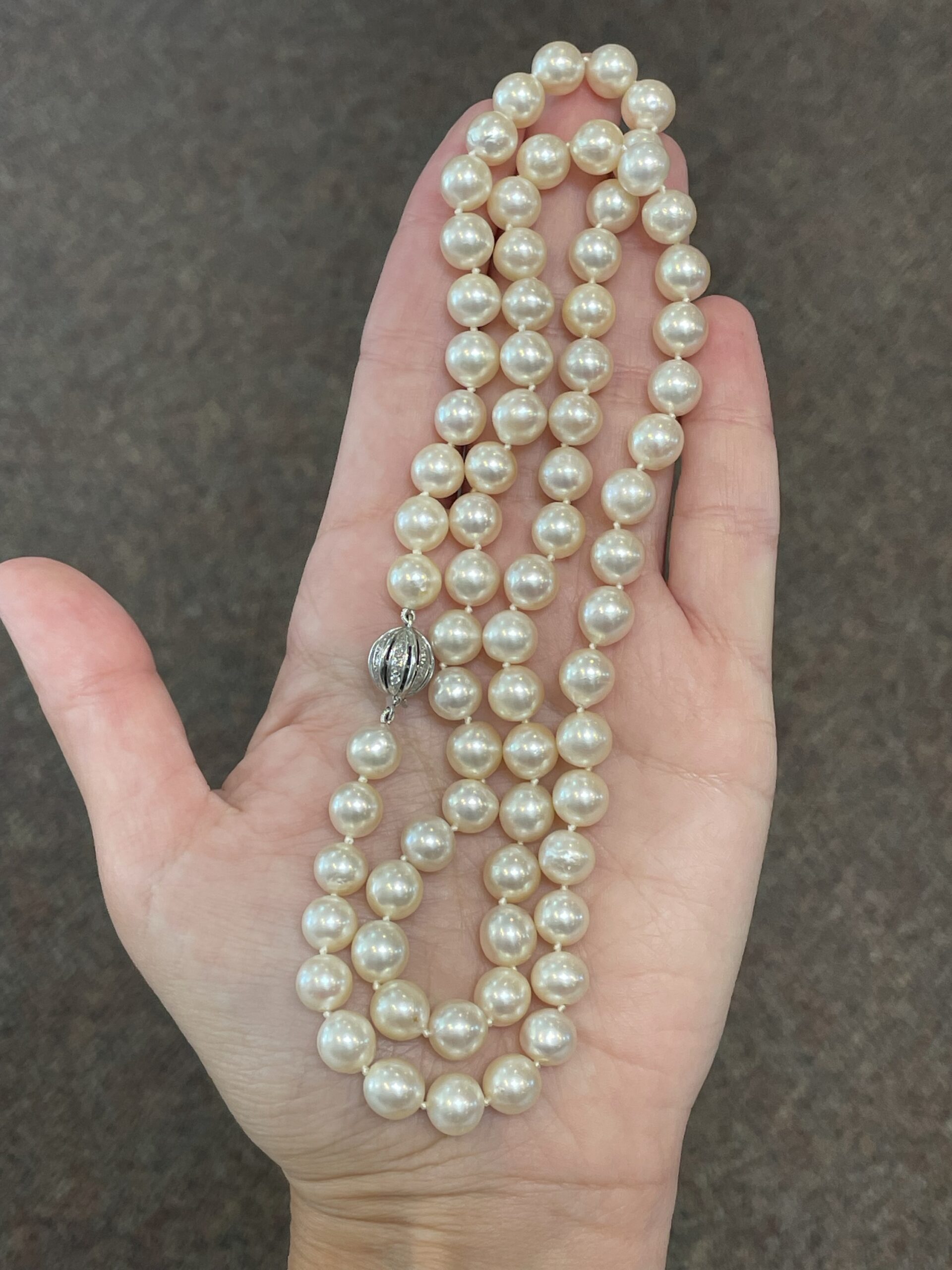 Fine Quality 26.5” Cultured Akoya Pearl Strand With 18k White Gold Diamond Sphere Clasp - Image 3