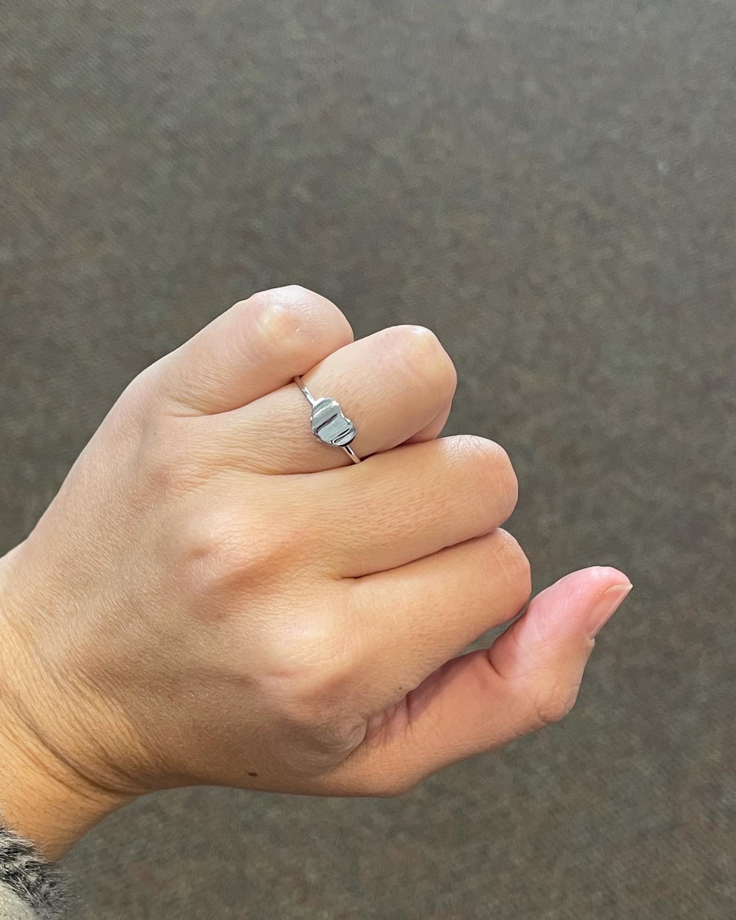 18k White Gold Polished Heart Ring - Image 7