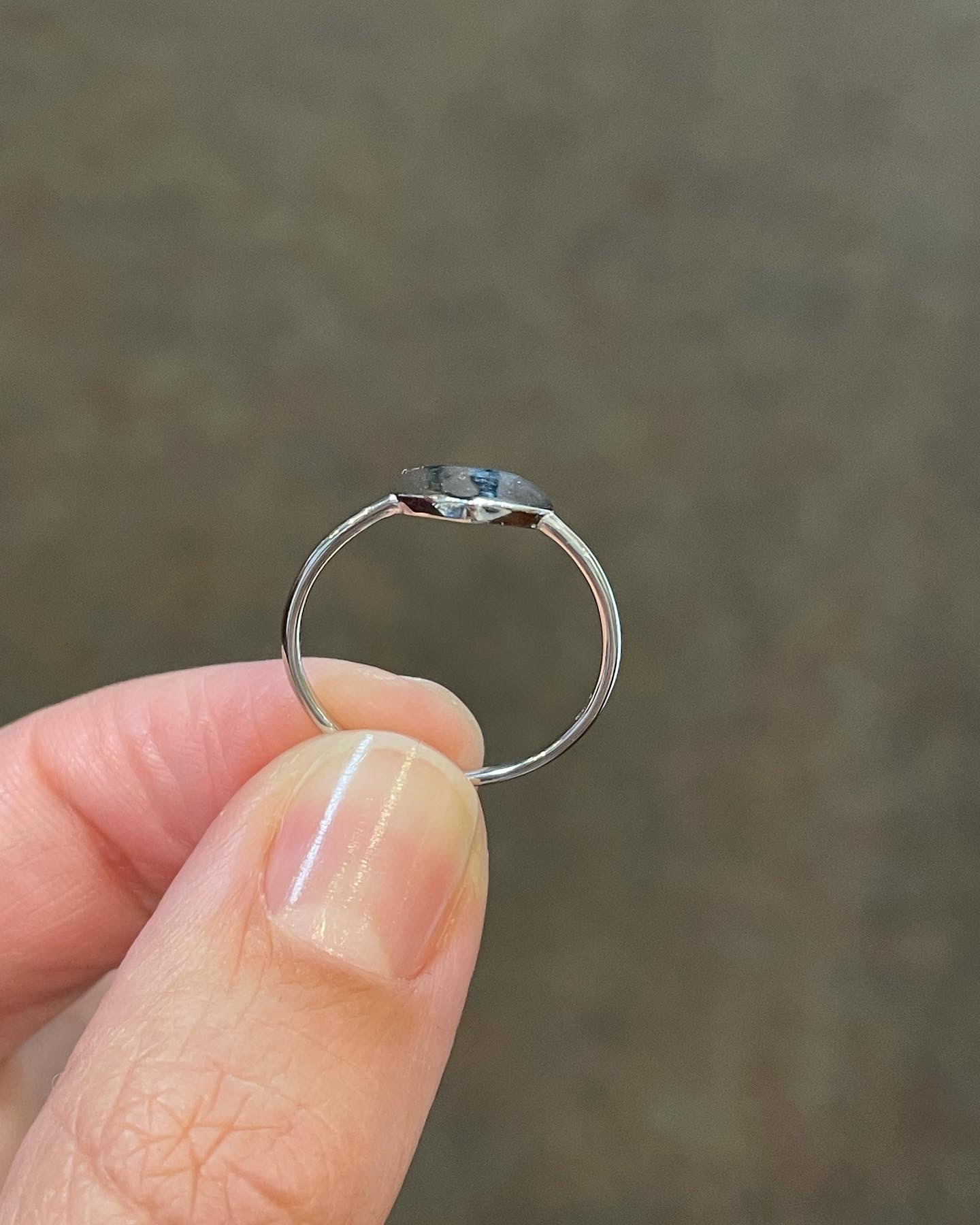 18k White Gold Polished Heart Ring - Image 10