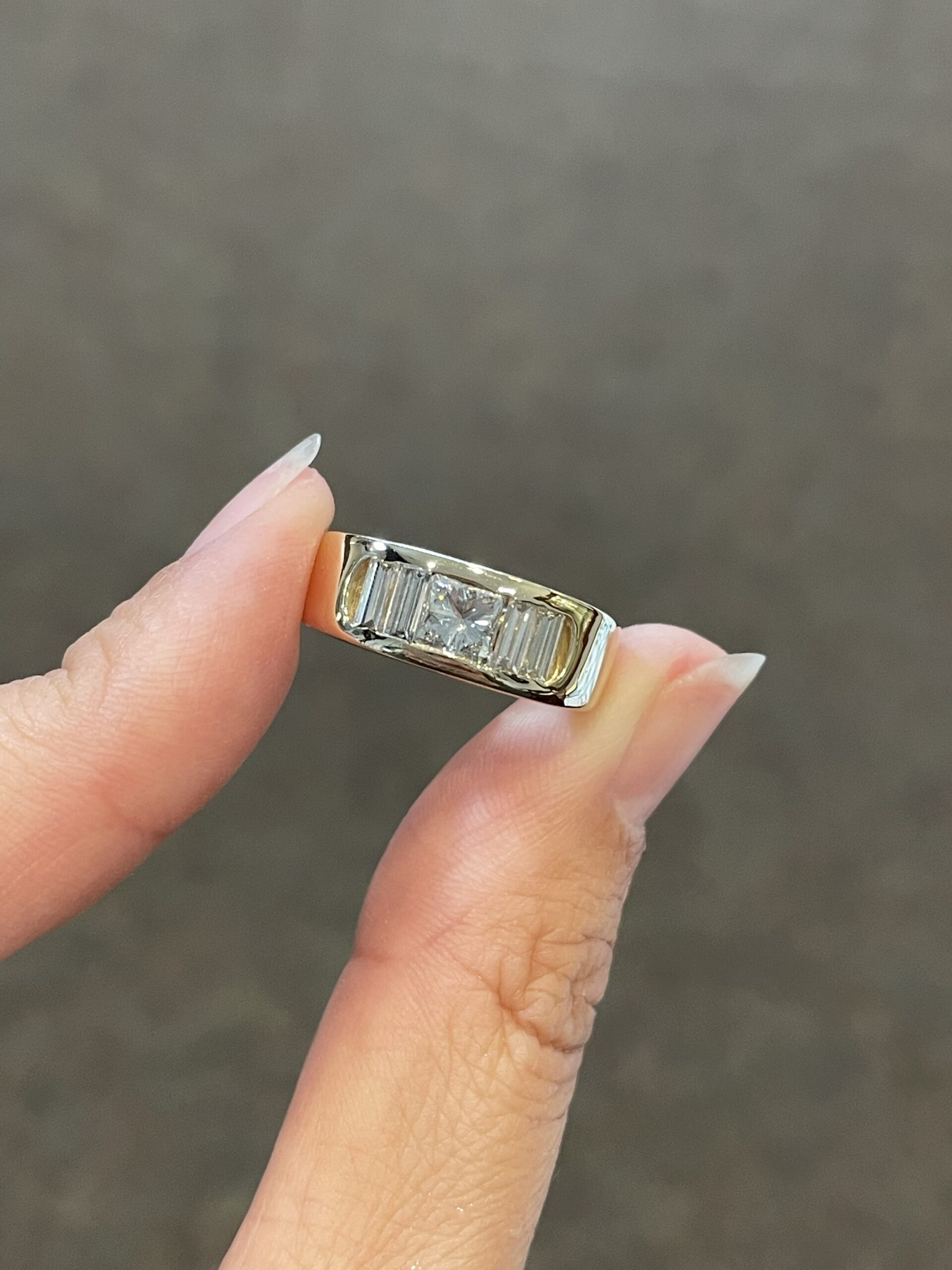 14k Yellow Gold Princess Cut Diamond & Diamond Baguette Wide Band Ring - Image 2