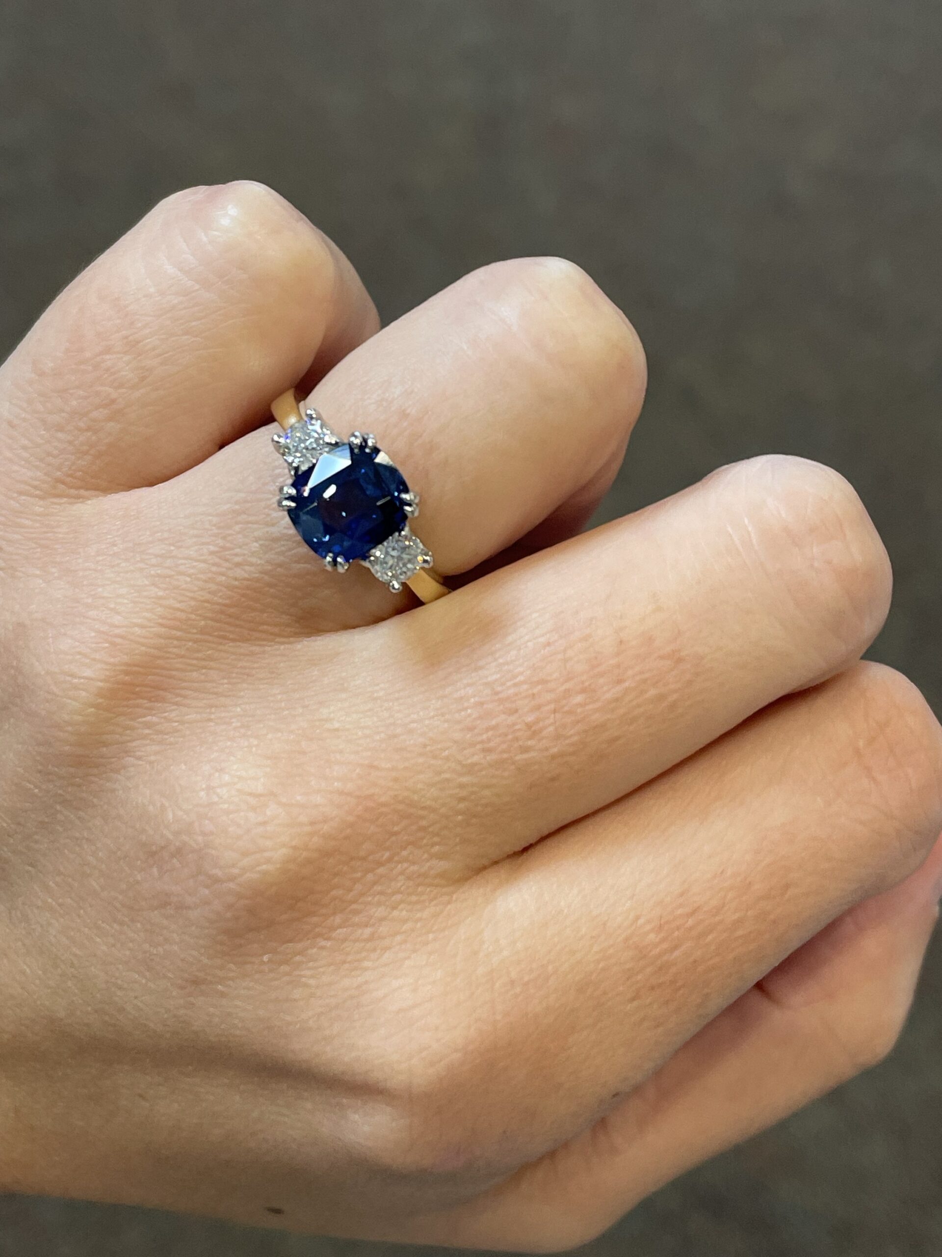 18k Yellow Gold & Platinum Genuine A.G.S. 2.69 Carat Ceylon Sapphire & Diamond 3 Stone Ring - Image 14