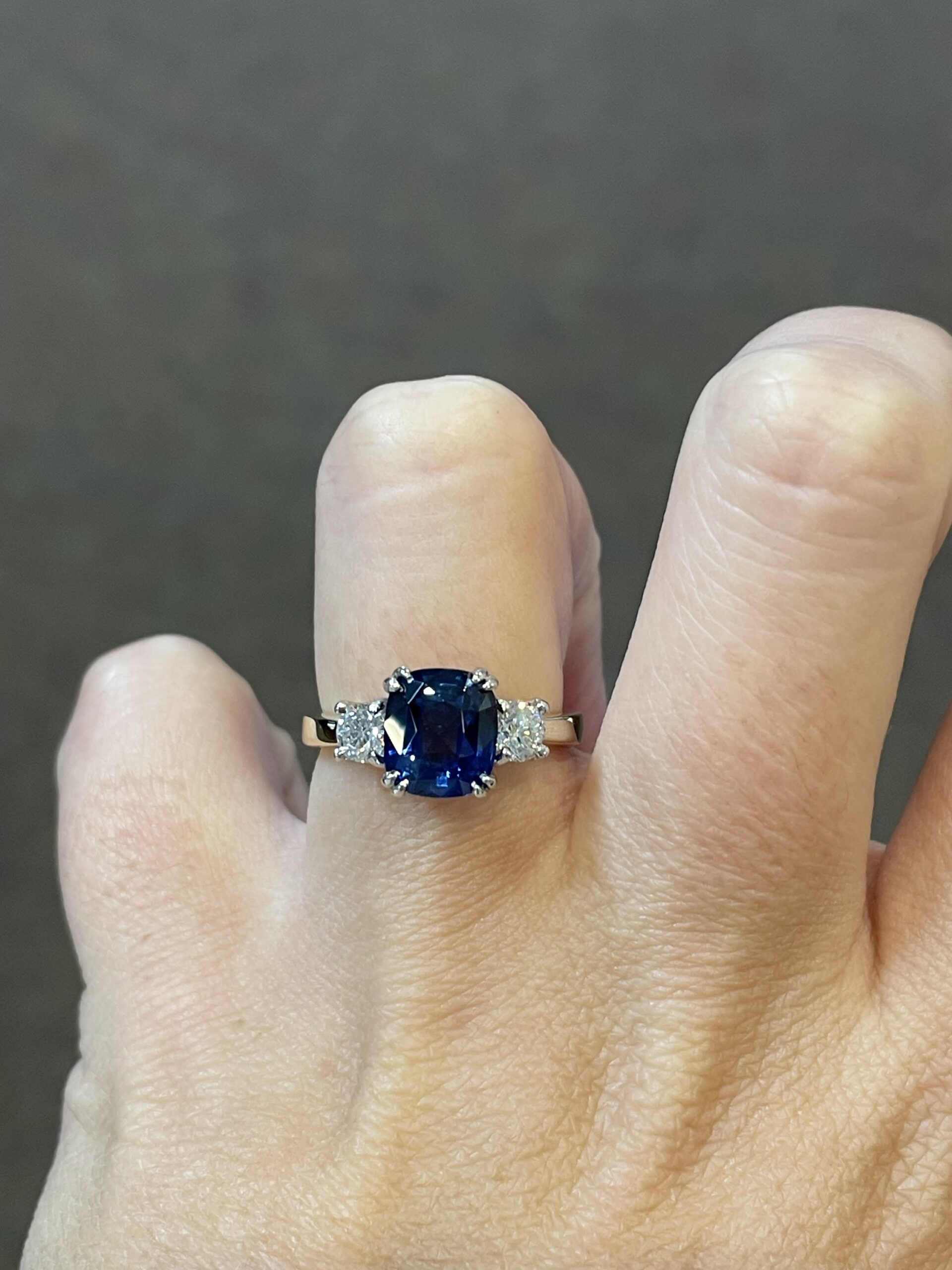 18k Yellow Gold & Platinum Genuine A.G.S. 2.69 Carat Ceylon Sapphire & Diamond 3 Stone Ring - Image 18