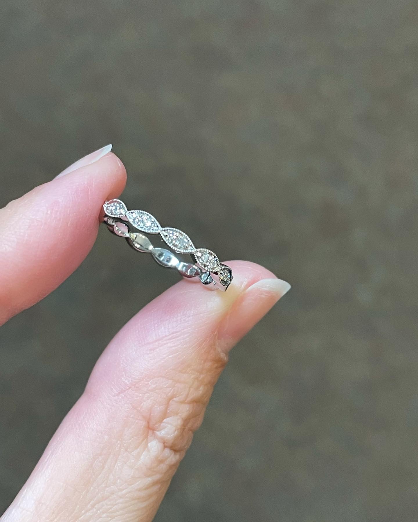 14k White Gold Marquise Motif .18 Cttw Genuine Round Brilliant Cut