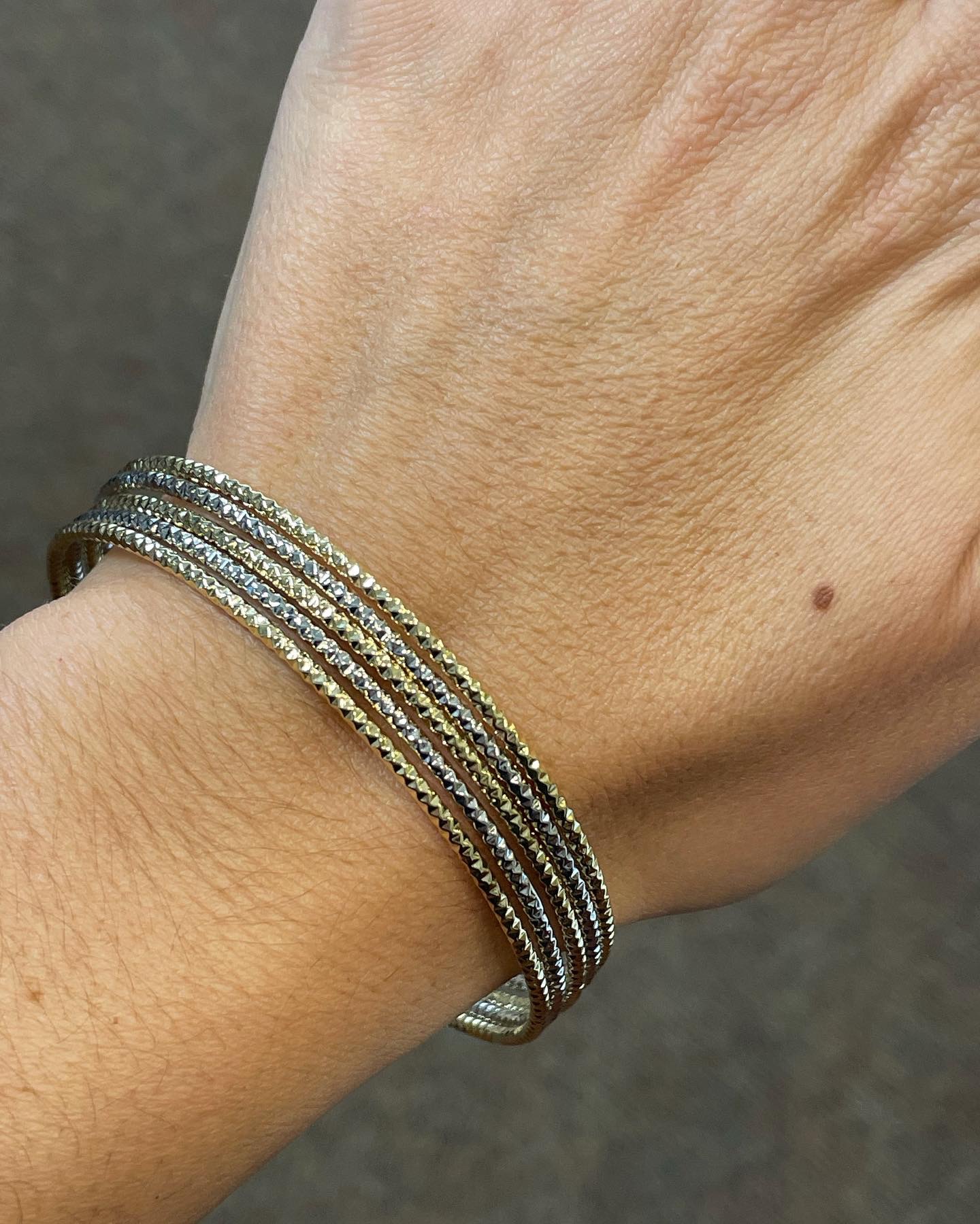 18k White & 18k Yellow Gold 5 Bangle Slip-On Bracelet Set From Italy - Image 13