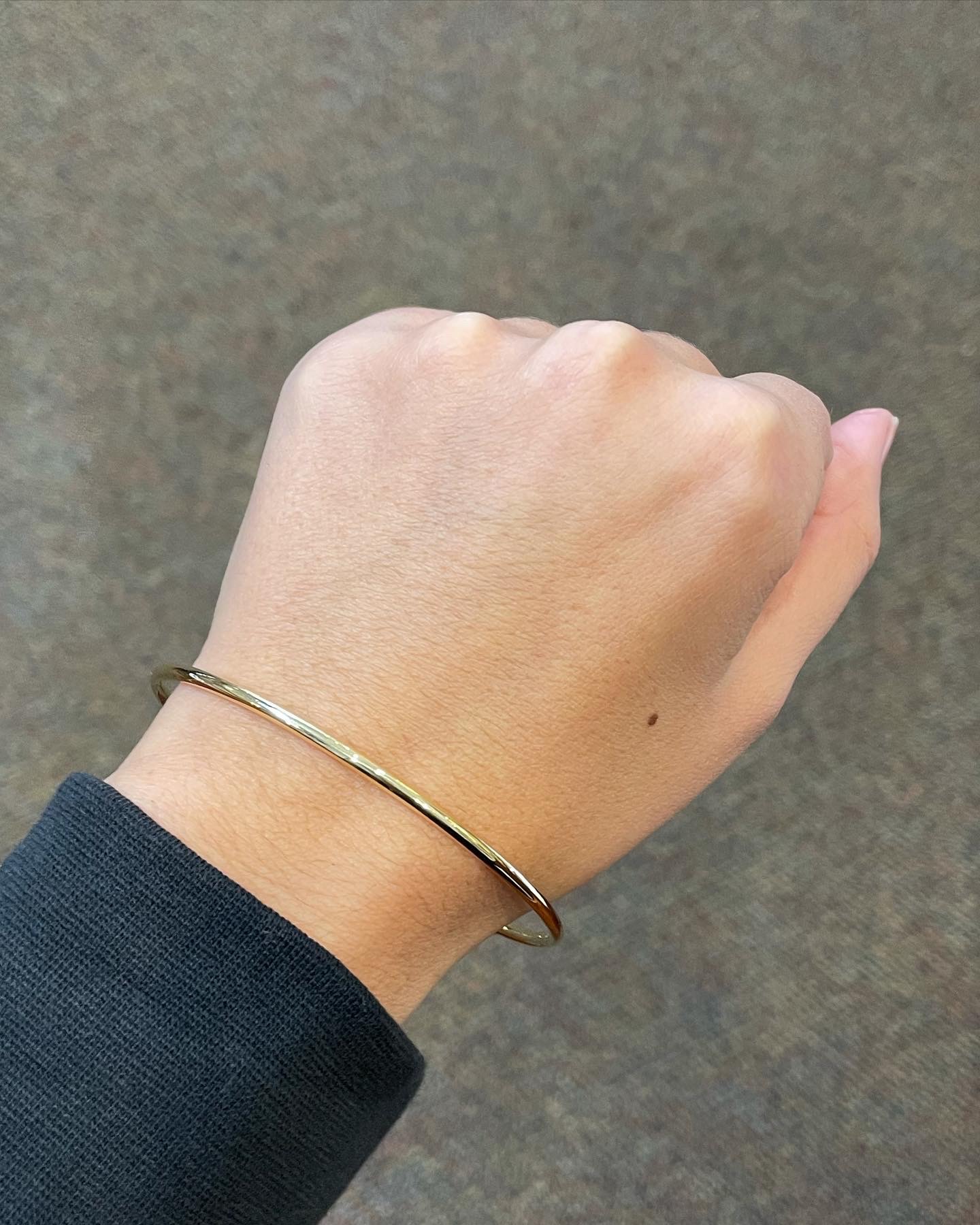 18k Yellow Gold Round Slip-On Bangle Bracelet From Italy - Image 17