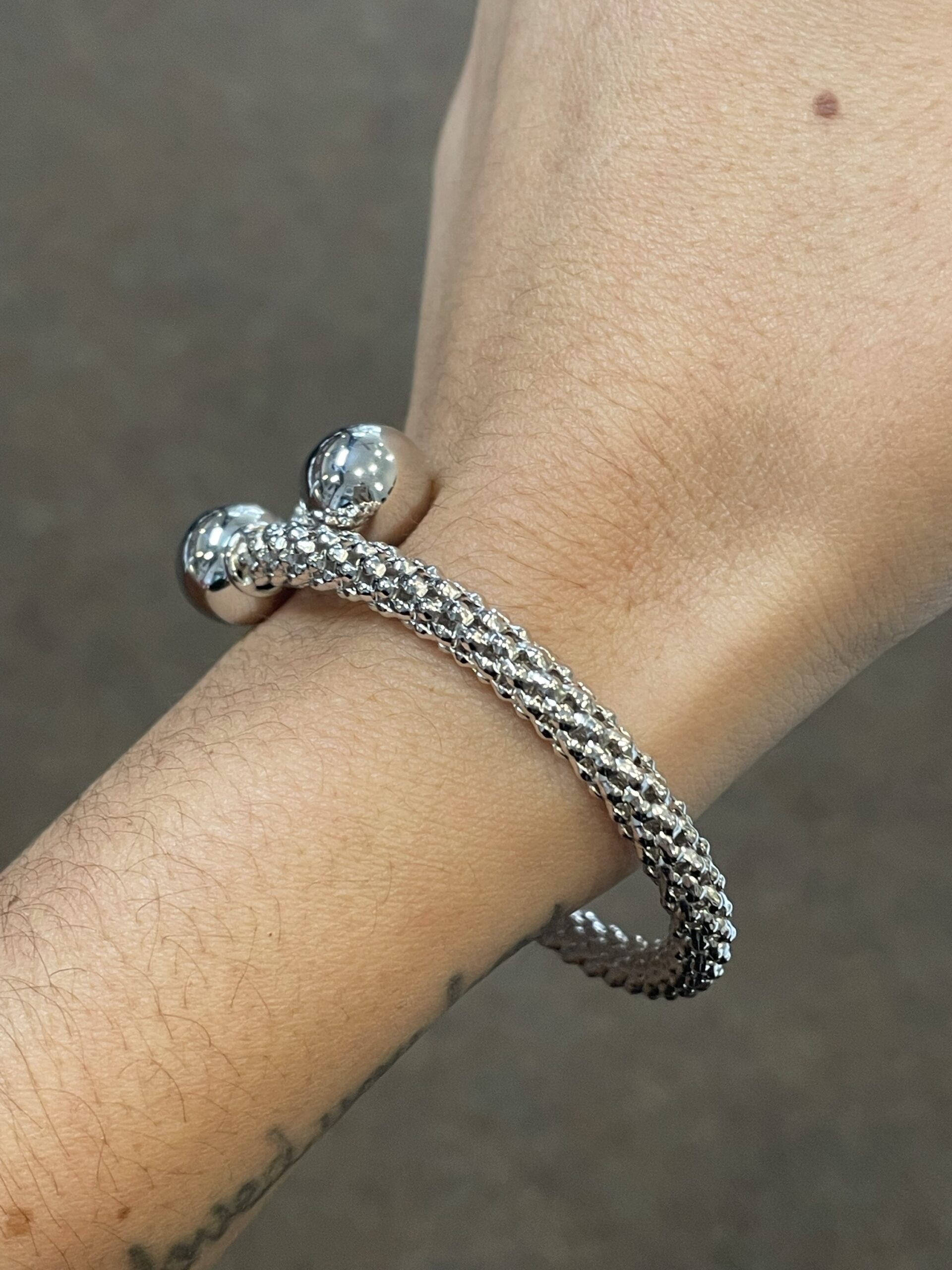 18k White Gold Flexible Cuff Ball Bracelet - Image 7