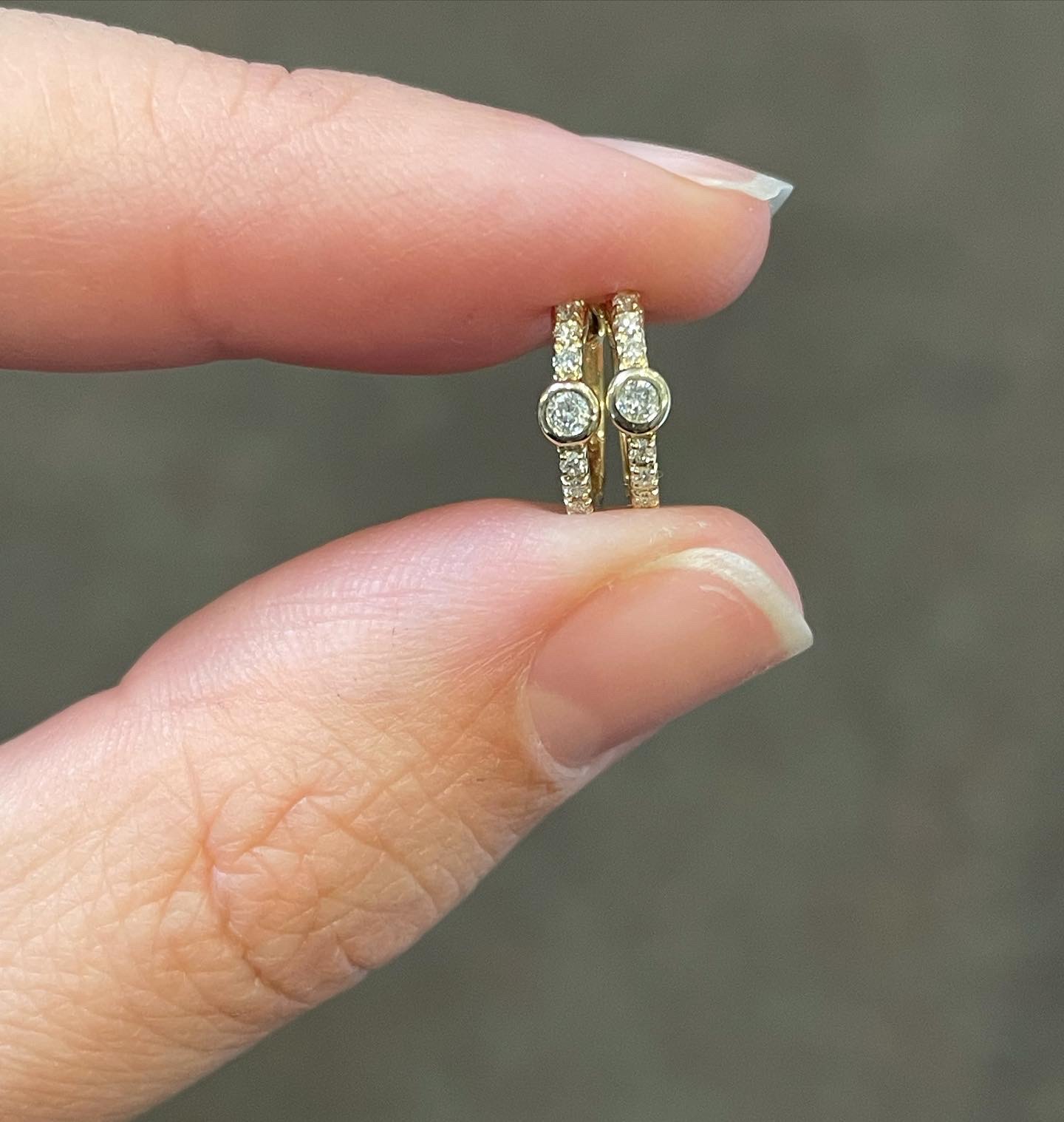 14k Yellow Gold Genuine Bezel Set Round Brilliant Cut Diamond Huggie Earrings - Image 3