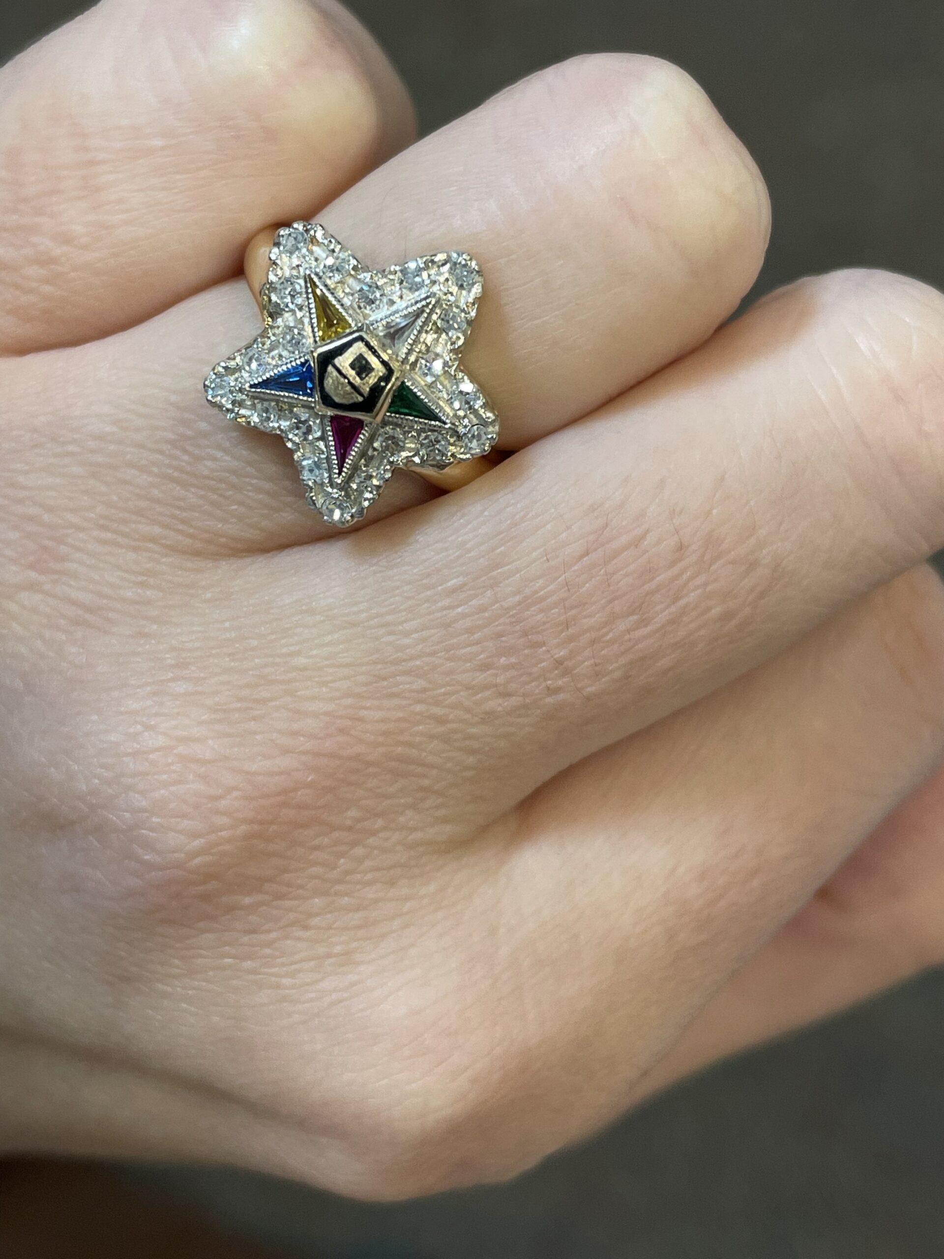 Vintage 10K Yellow Gold Genuine Diamond Eastern Star Ring - Image 7