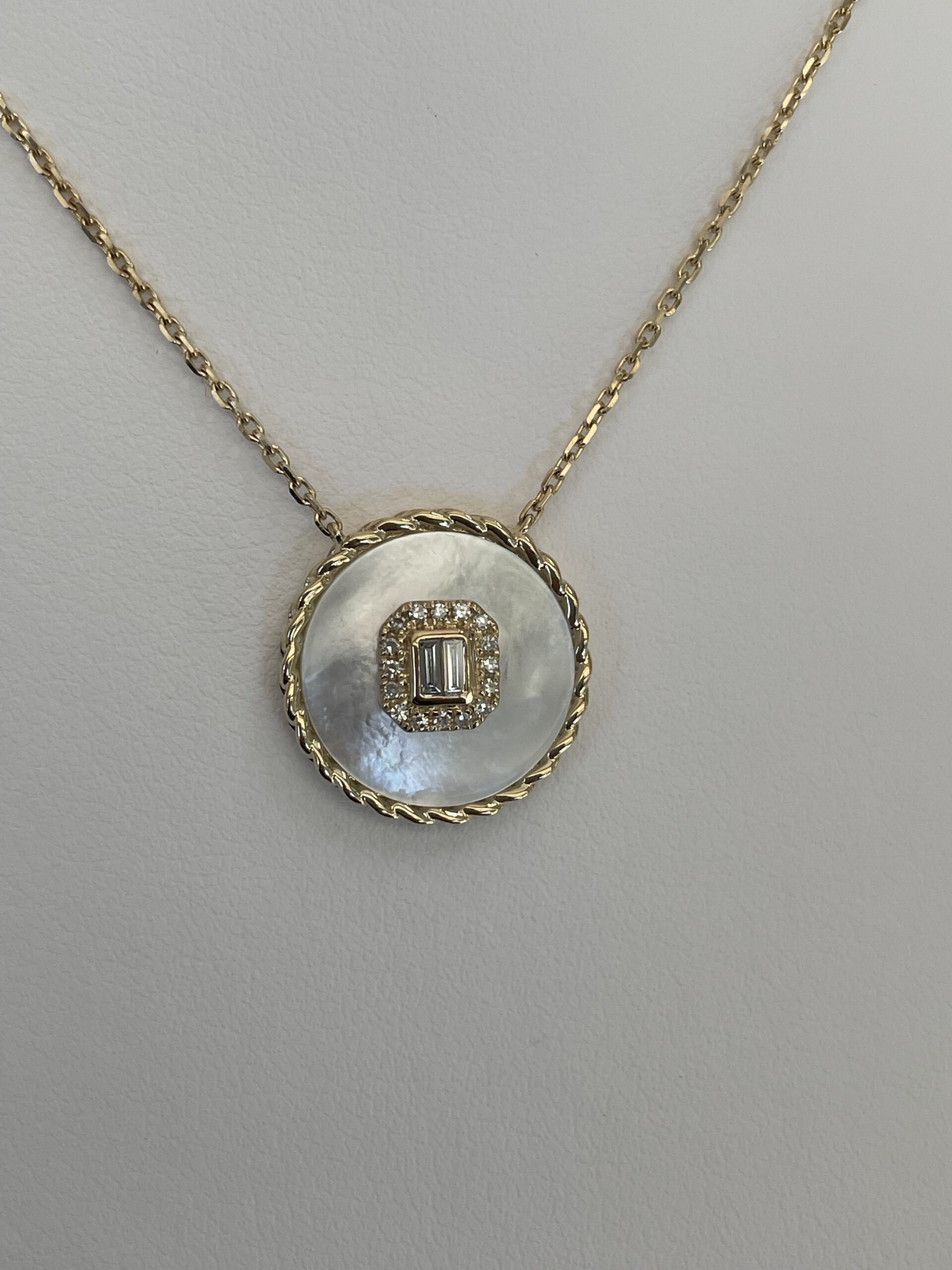 14k Yellow Gold Mother of Pearl & Diamond Disc Pendant - Image 3
