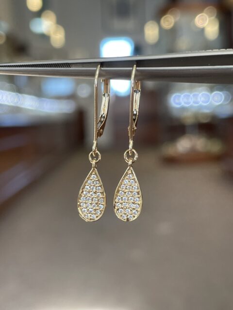 14k Yellow Gold Genuine Round Brilliant Cut Diamond Teardrop Shaped Dangle Earrings