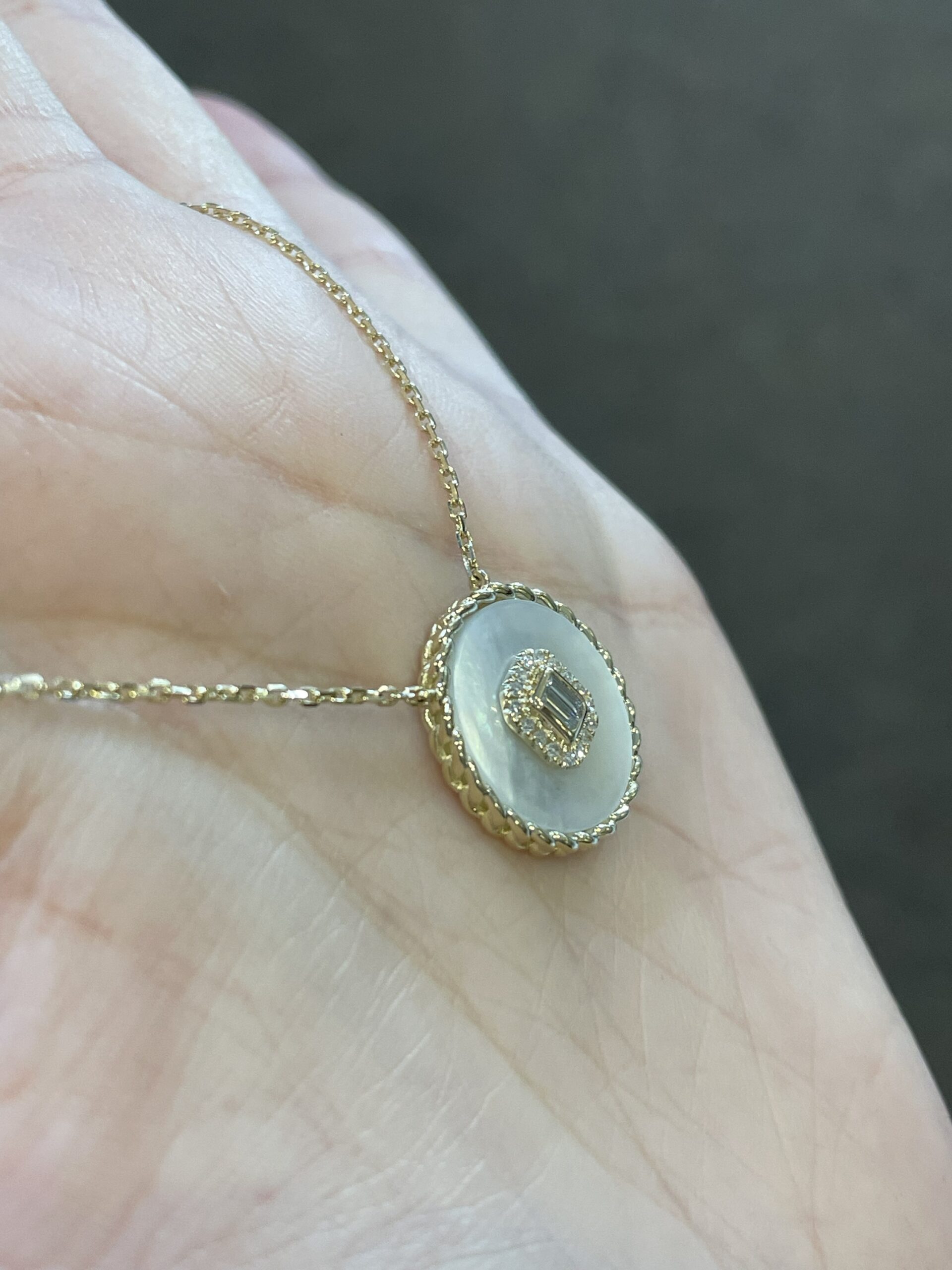 14k Yellow Gold Mother of Pearl & Diamond Disc Pendant - Image 20