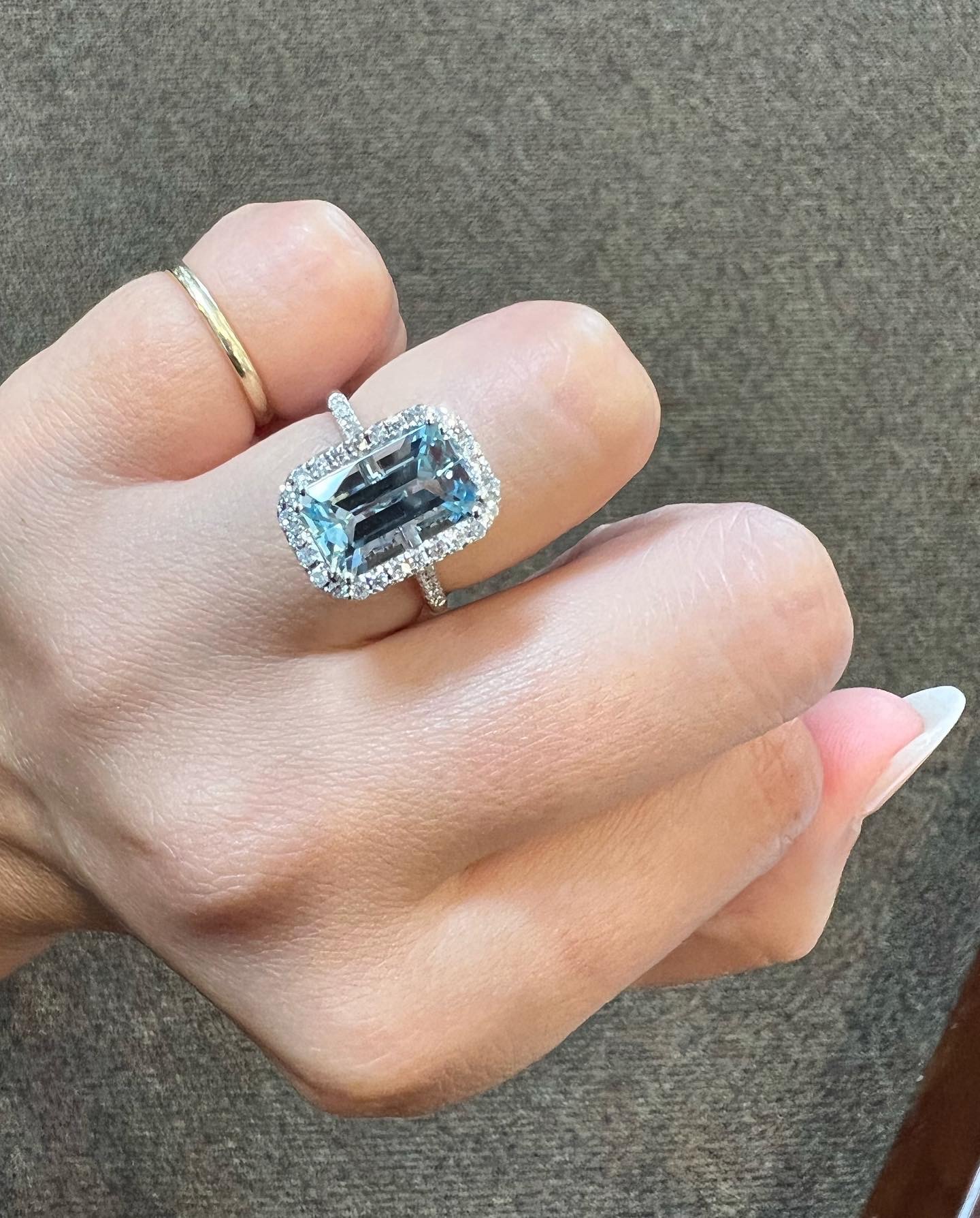 14k White Gold 3.00 Cttw Genuine Emerald Cut Aquamarine & Diamond Halo Ring - Image 17