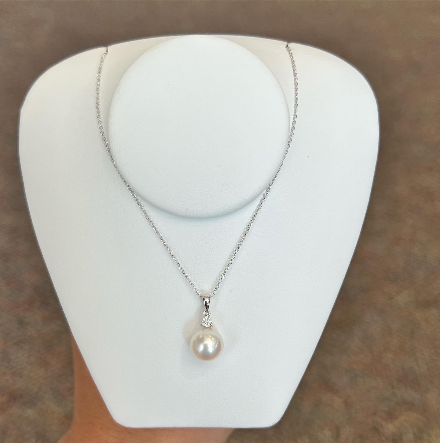 14k White Gold 8.6 MM Cultured Pearl & Diamond Pendant - Image 2