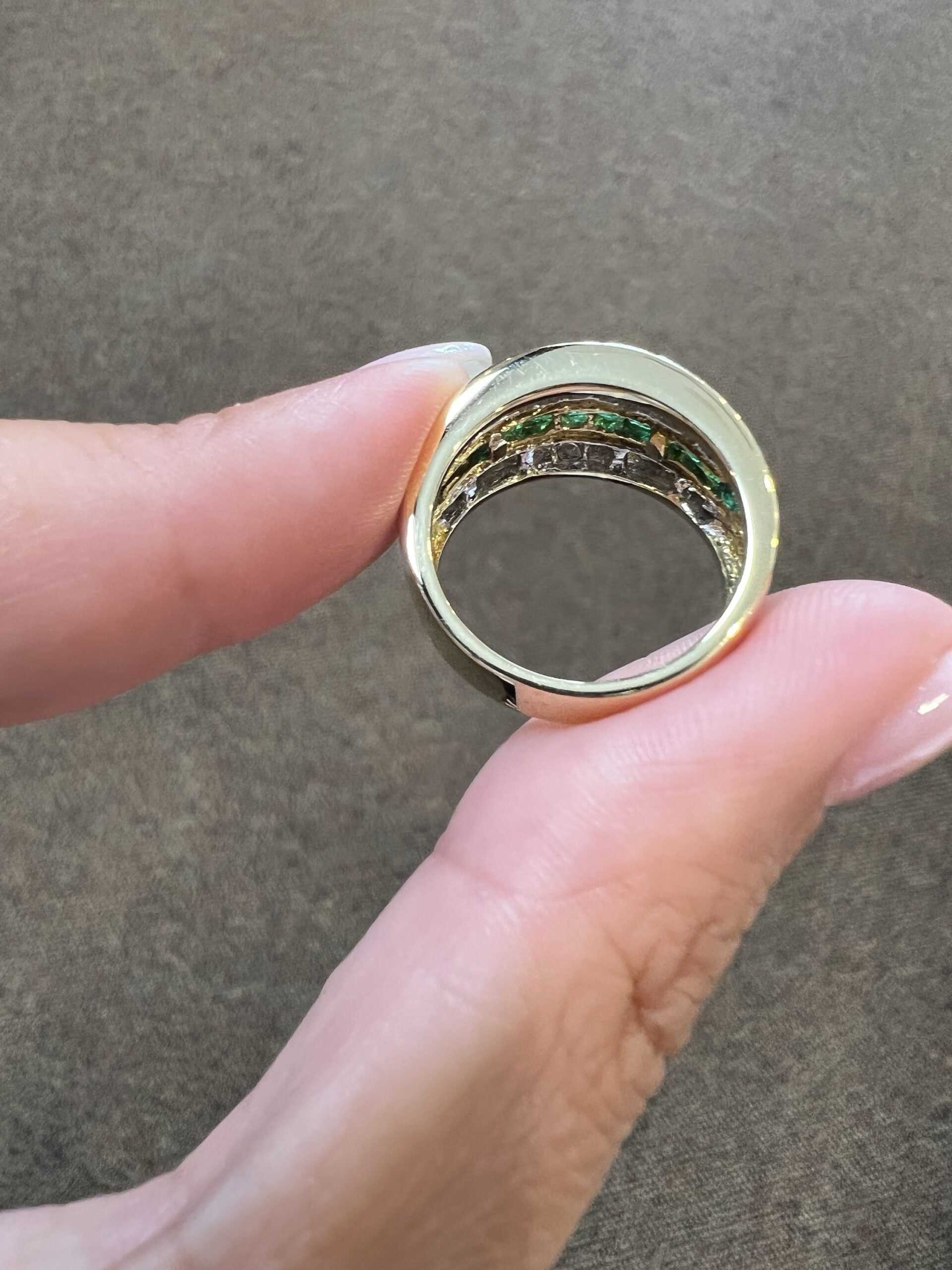 Vintage 18k Yellow Gold Genuine Emerald & Diamond Wide Band Ring - Image 8