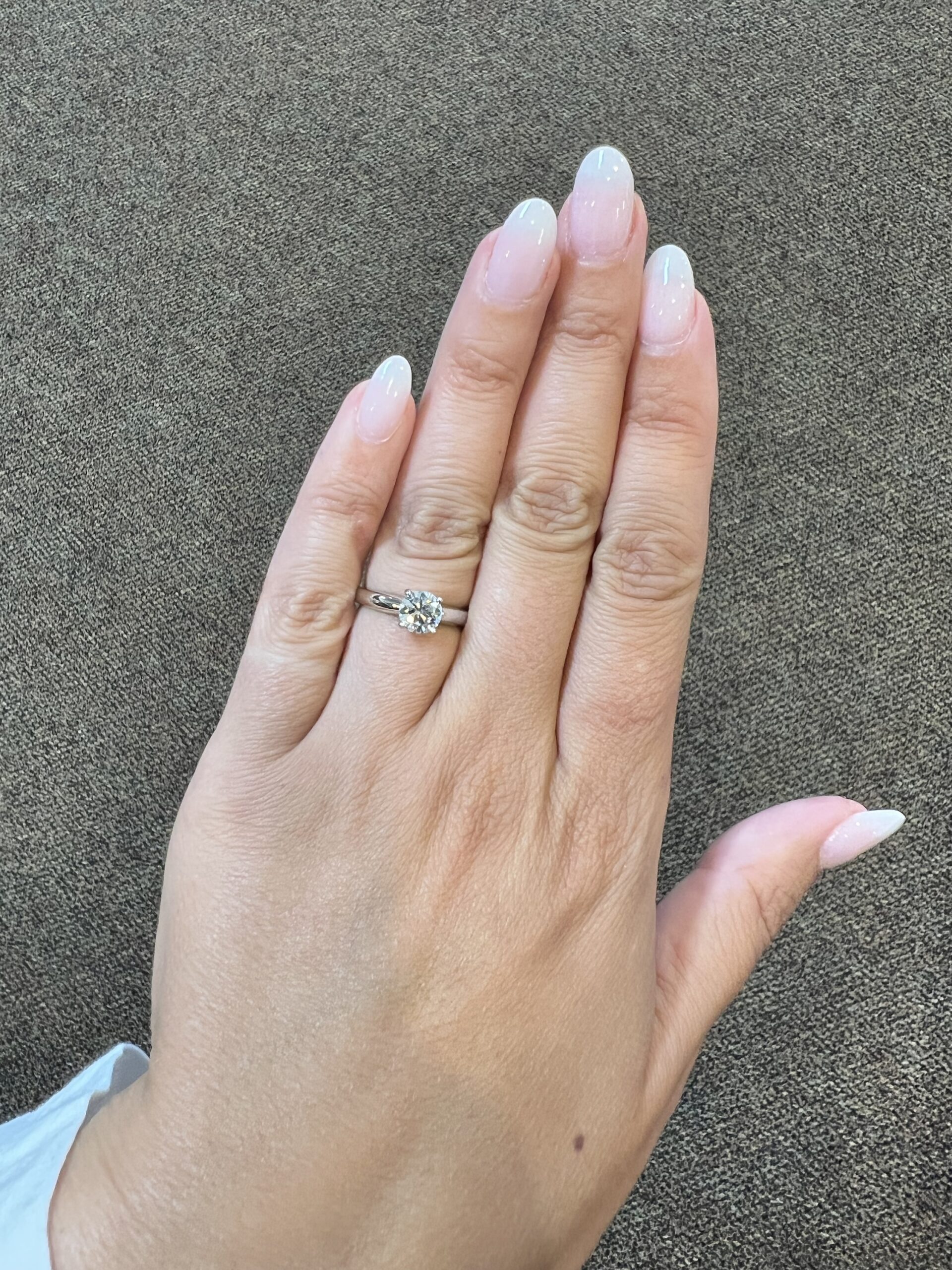 Platinum Genuine .89 Carat Round Brilliant Cut Diamond Solitaire - Image 17