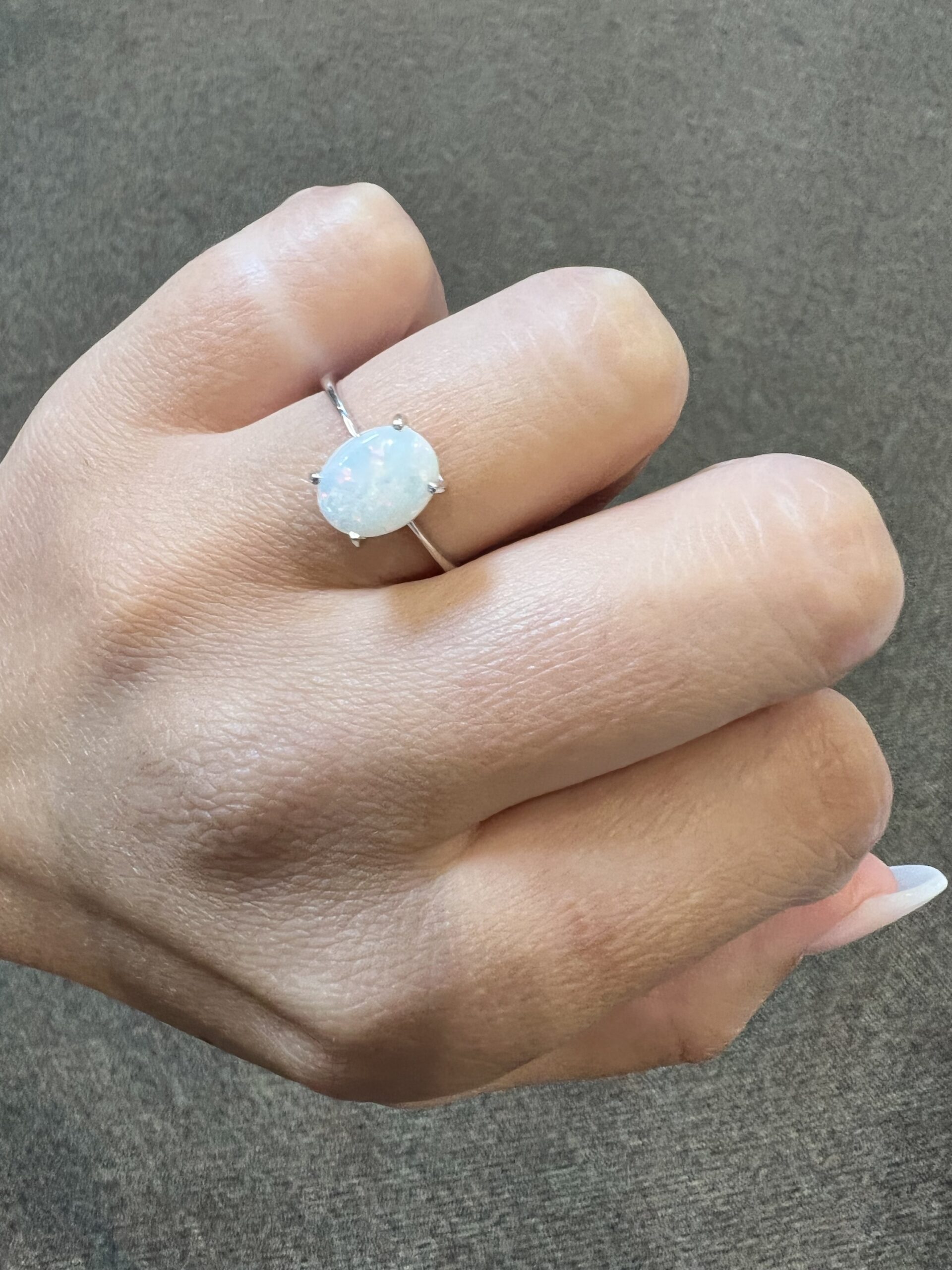 18k White Gold Genuine Opal Ring - Image 7