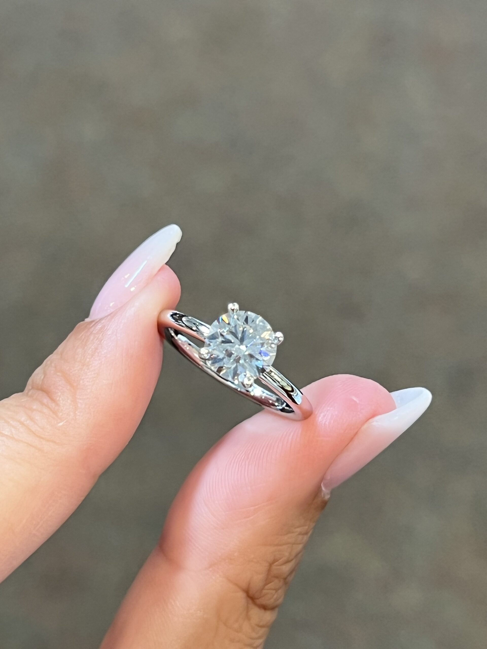 Platinum Genuine Natural GIA Certified 1.59 Carat Round Brilliant Cut Diamond Solitaire - Image 3