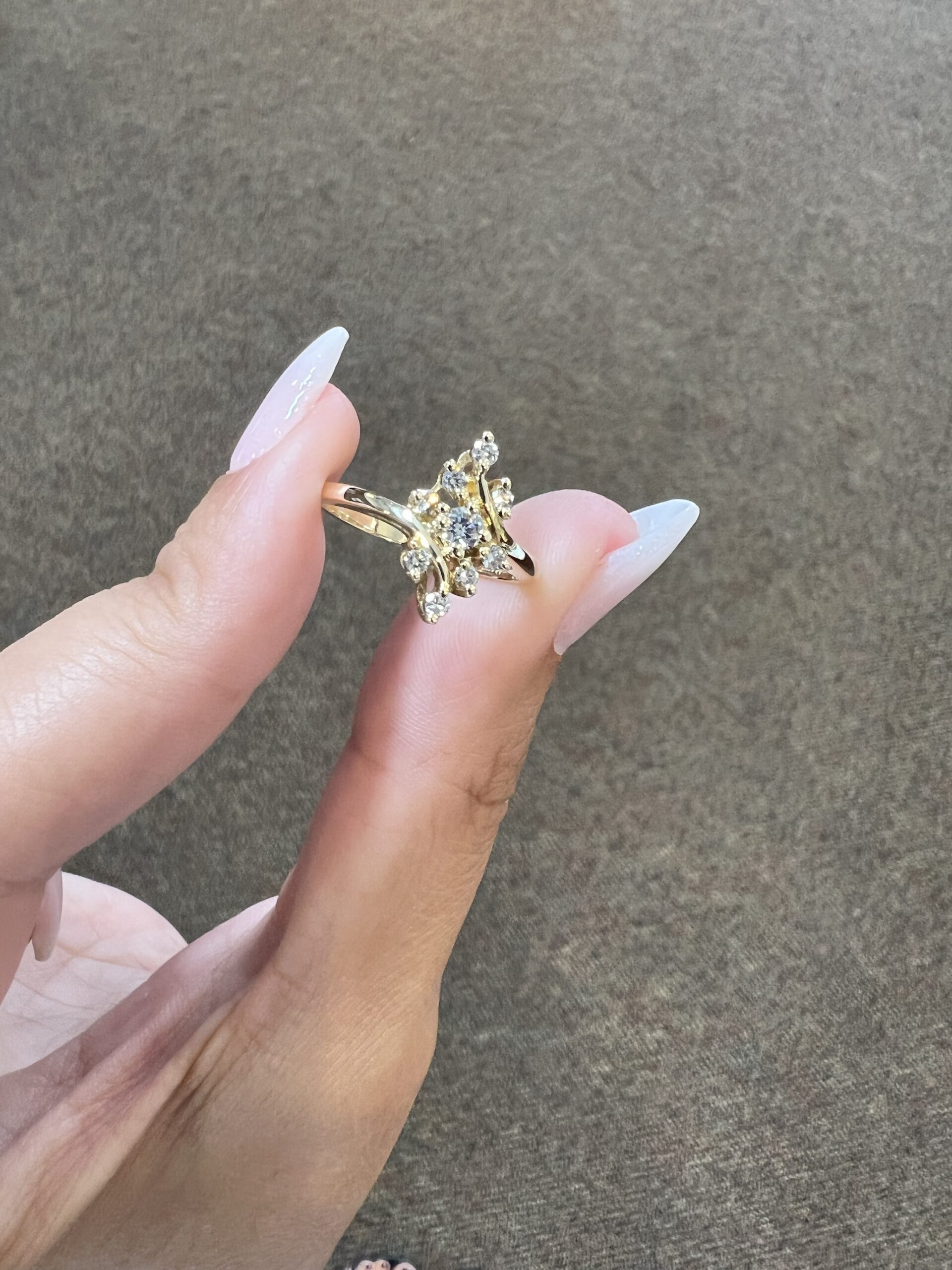 Vintage 14k Yellow Gold Genuine 1/4 Cttw Round Brilliant Cut Diamond Cluster Ring - Image 5