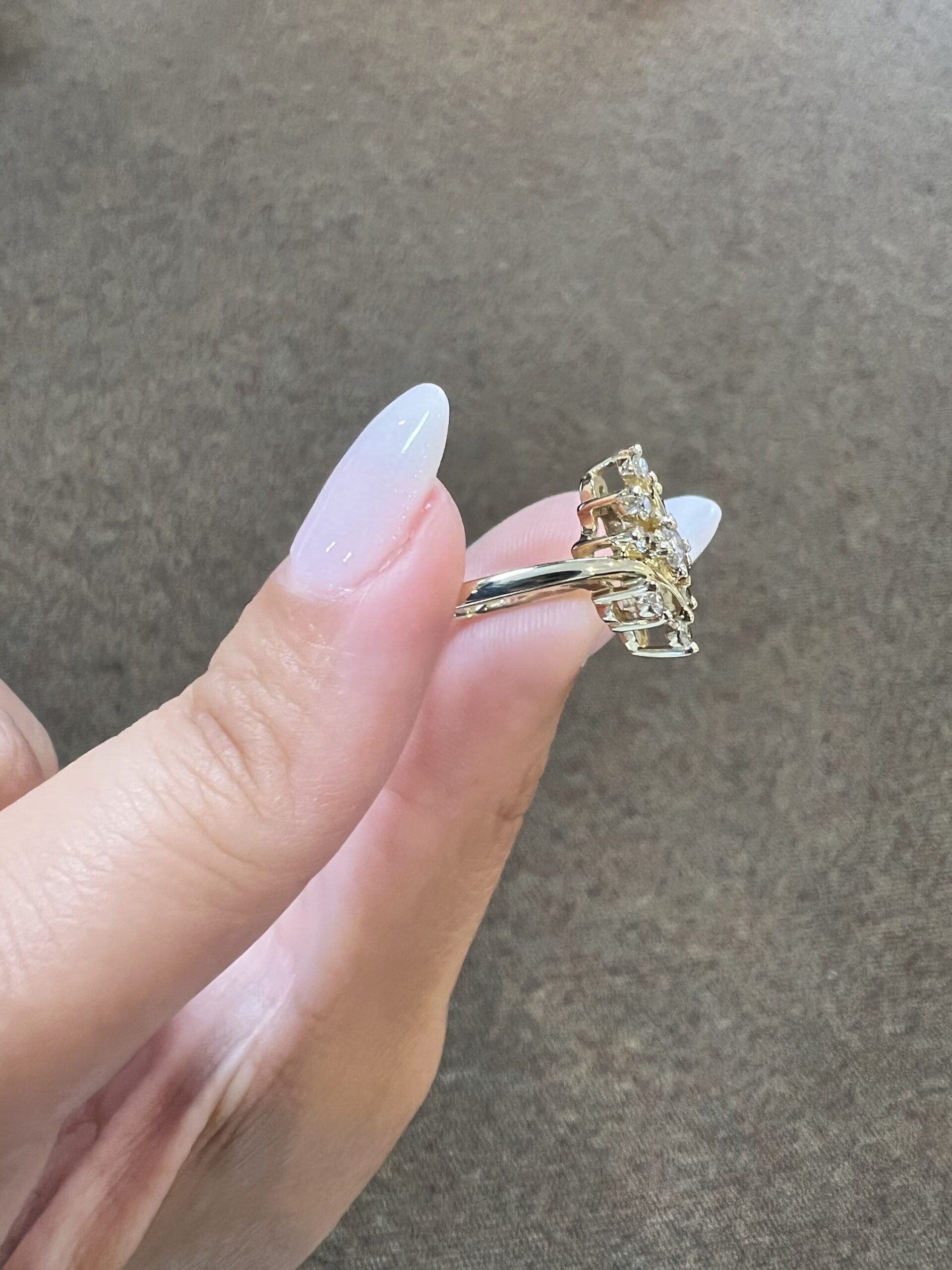 Vintage 14k Yellow Gold Genuine 1/4 Cttw Round Brilliant Cut Diamond Cluster Ring - Image 6