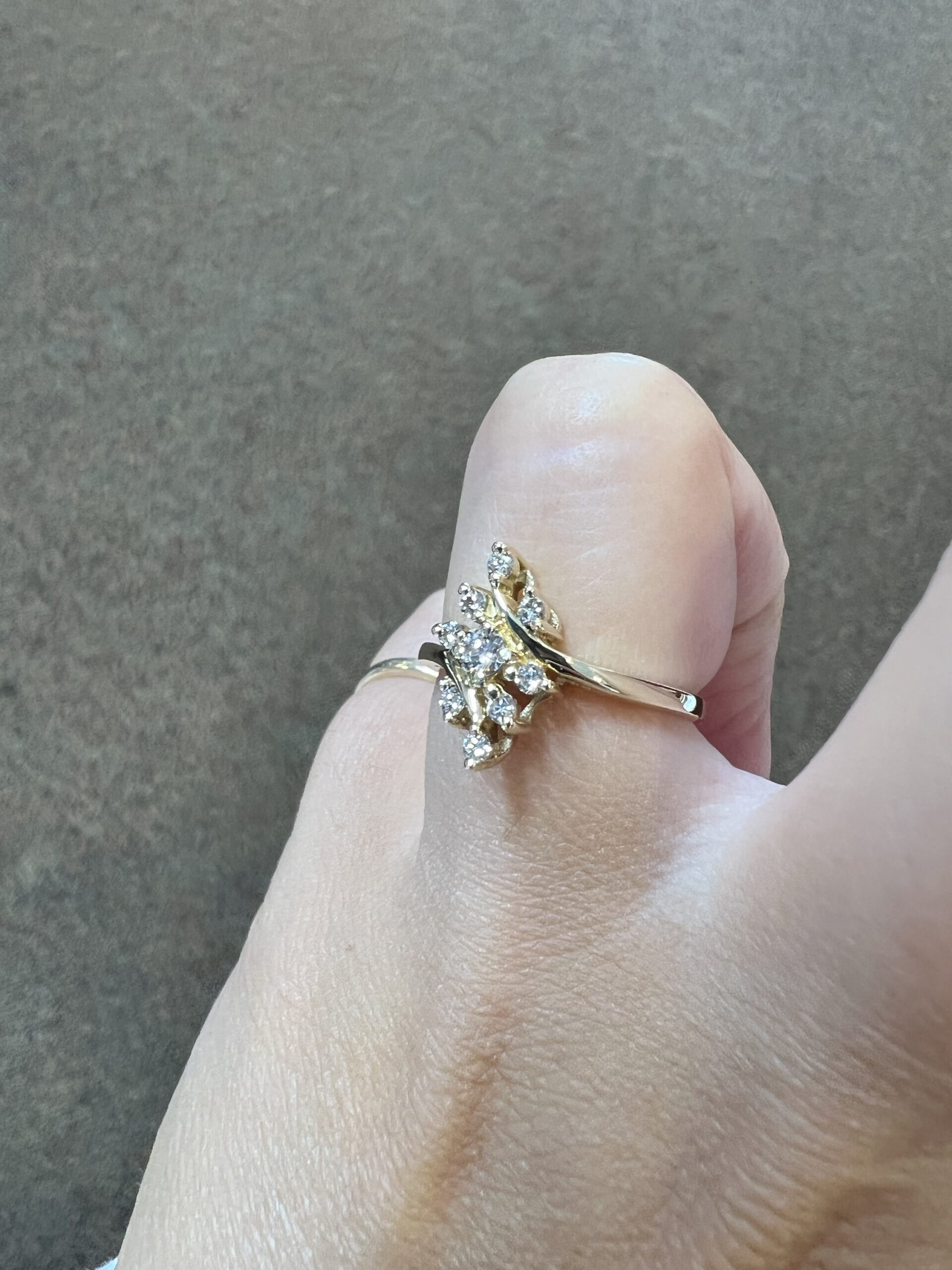 Vintage 14k Yellow Gold Genuine 1/4 Cttw Round Brilliant Cut Diamond Cluster Ring - Image 15