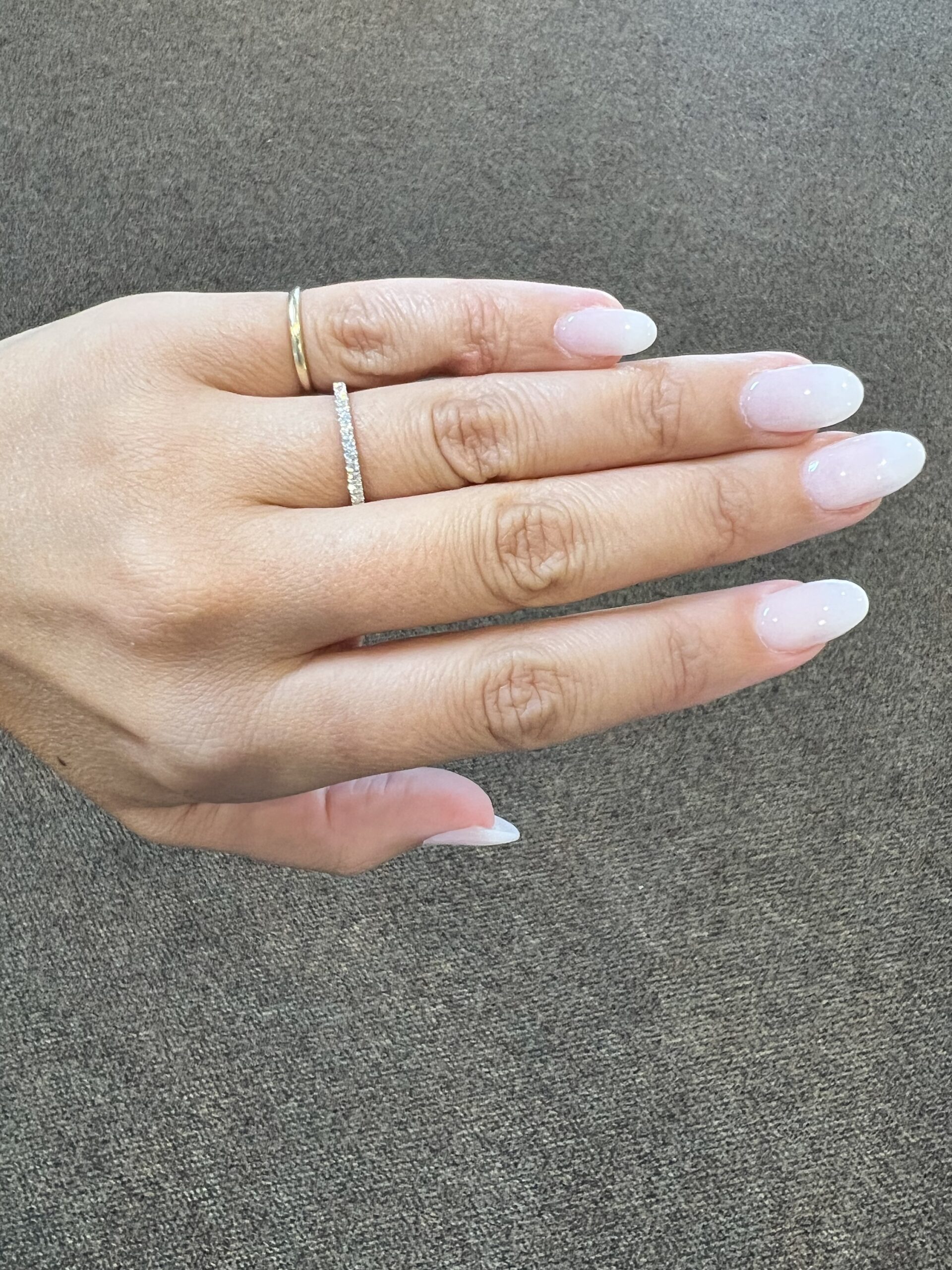 14k White Gold 15 Stone Genuine .25 Cttw Round Brilliant Cut Diamond Band - Image 30