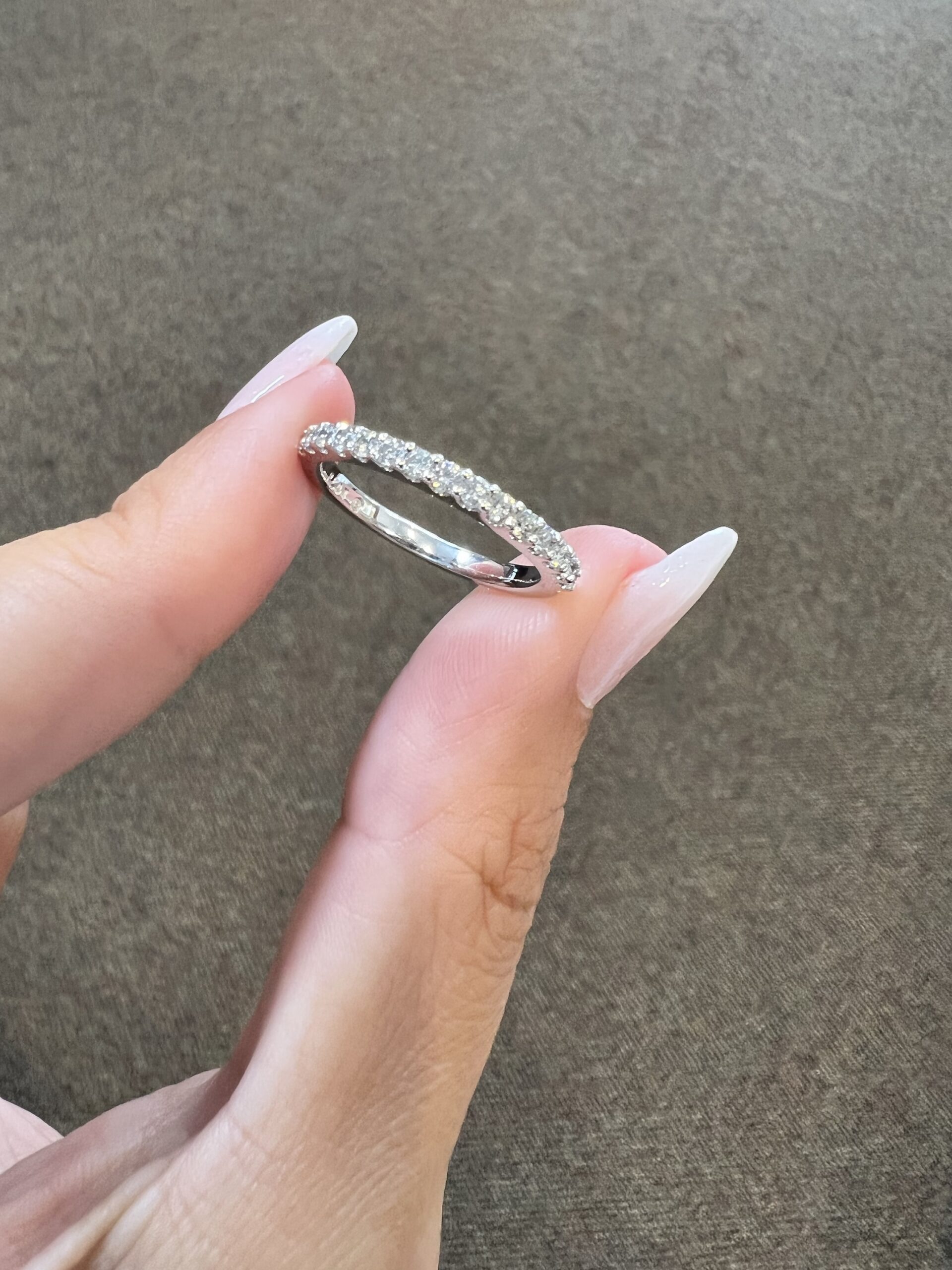 Platinum 15 Stone Genuine .41 Cttw Round Brilliant Cut Diamond Shared Prong Band - Image 2