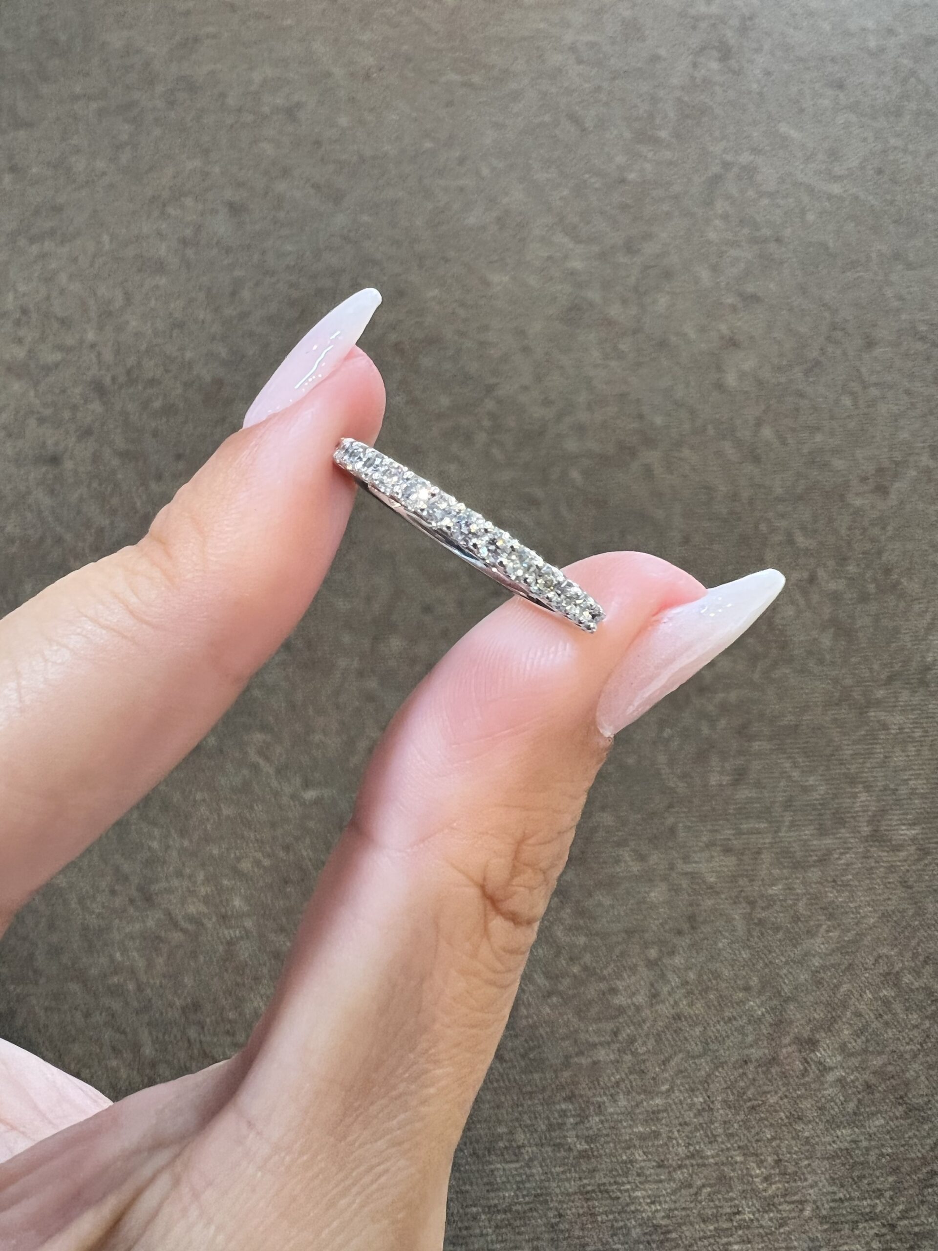 Platinum 15 Stone Genuine .41 Cttw Round Brilliant Cut Diamond Shared Prong Band