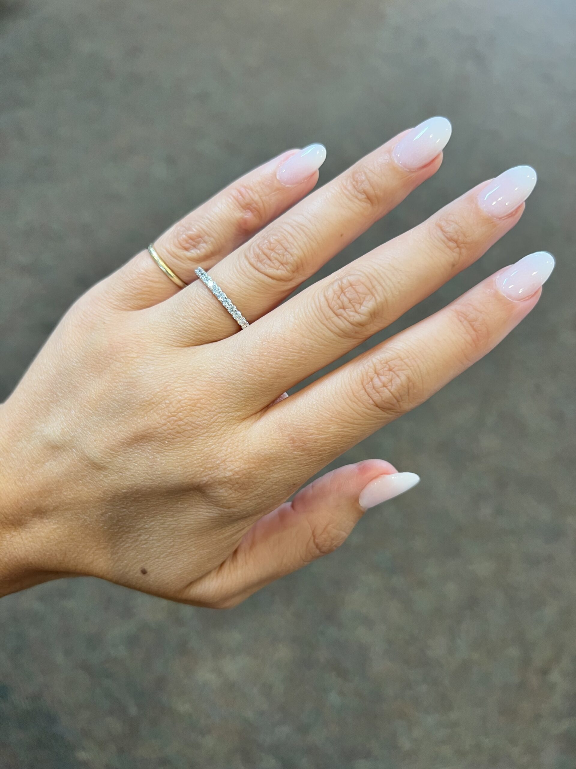 Platinum 15 Stone Genuine .41 Cttw Round Brilliant Cut Diamond Shared Prong Band - Image 8