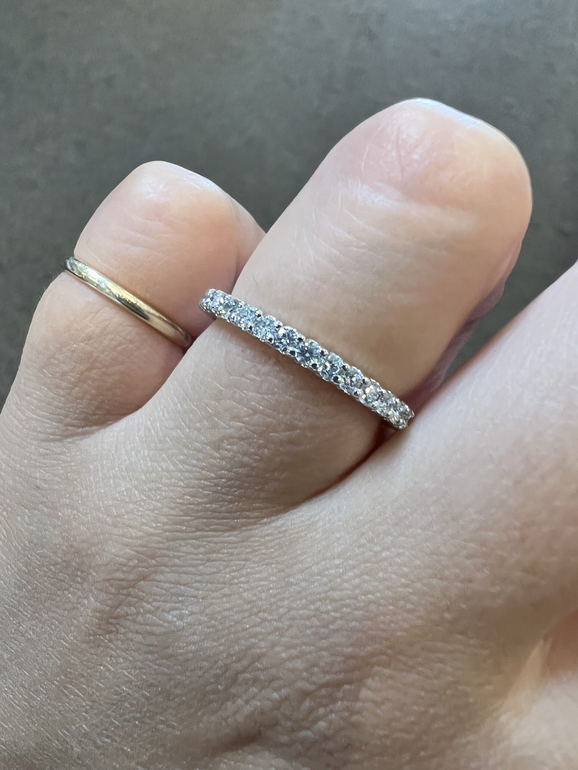 Platinum 15 Stone Genuine .41 Cttw Round Brilliant Cut Diamond Shared Prong Band - Image 12