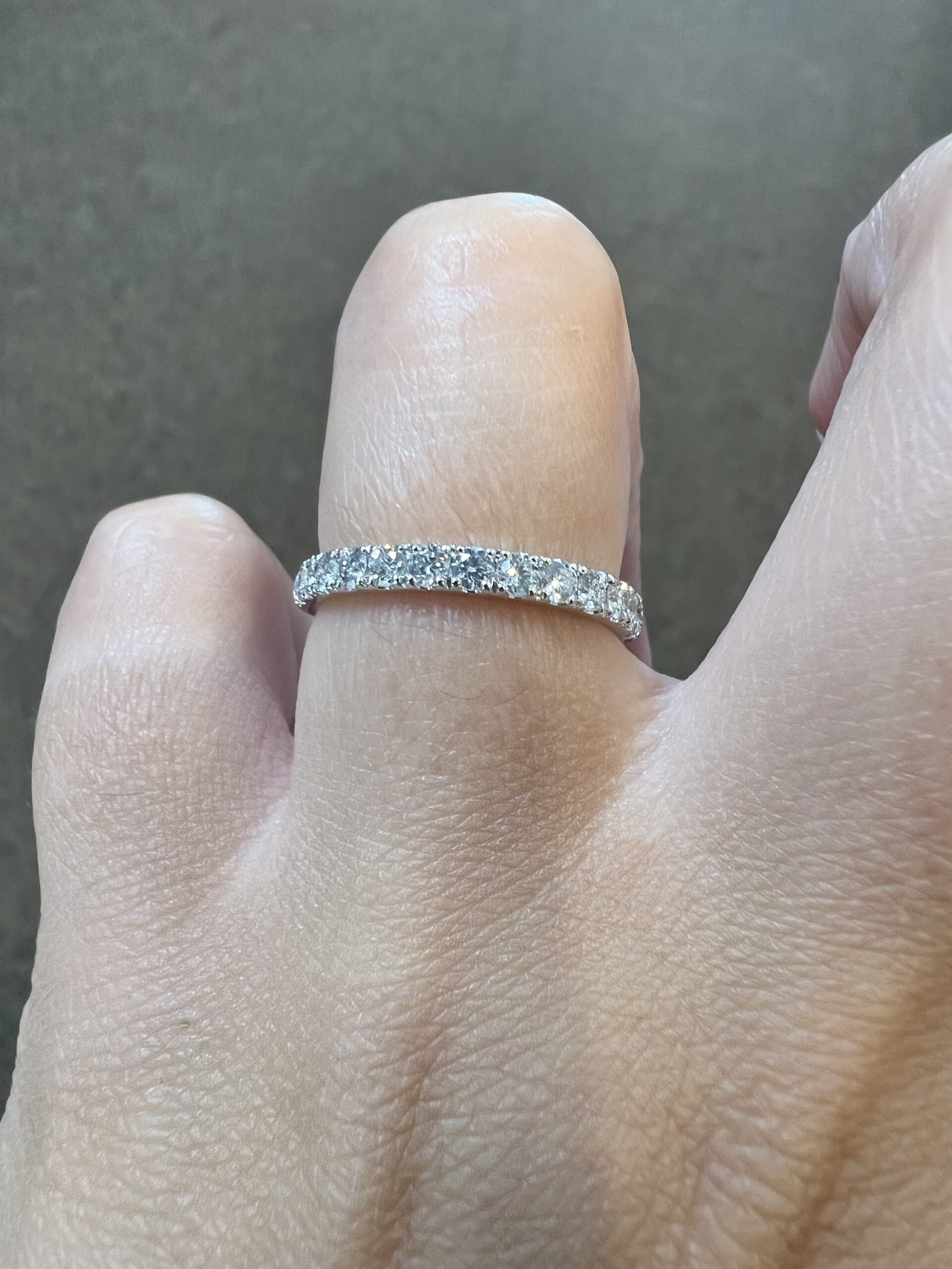 14k White Gold 13 Stone Genuine 1/2 Cttw Round Brilliant Cut Diamond Low-Profile Band - Image 15