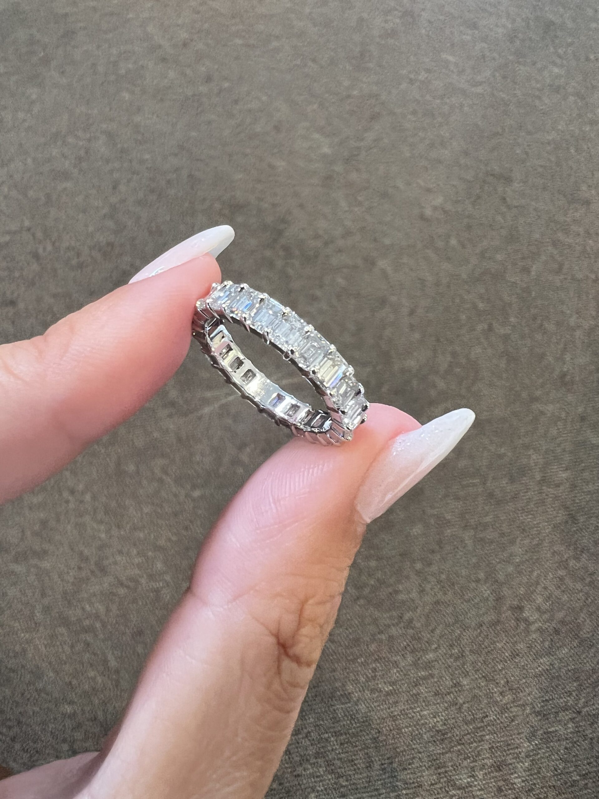 Platinum 24 Stone Genuine 3.50 Carat Emerald Cut Diamond Eternity Band - Image 4