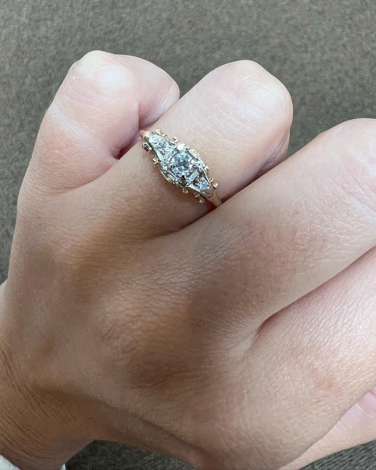 Vintage 14k 2tone .20 Cttw Diamond Ring - Image 18