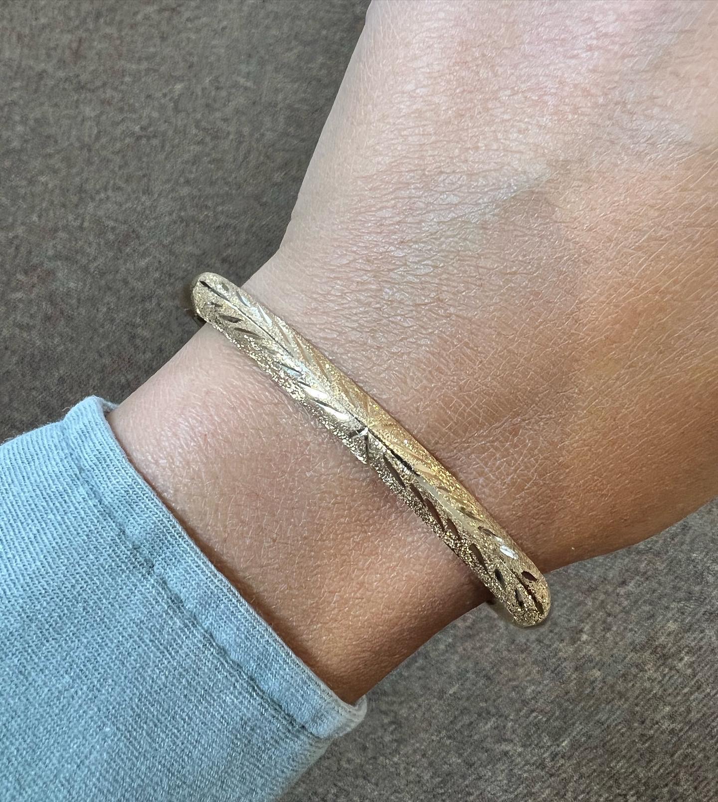 14k Yellow Gold 6 MM Oval Diamond Cut Bangle Bracelet - Image 8