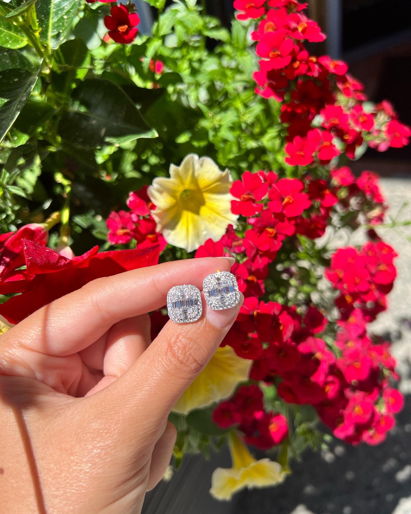 14k White Gold 1.31 Cttw Genuine Round Brilliant Cut Diamond & Diamond Baguette Cluster Stud Earrings - Image 17