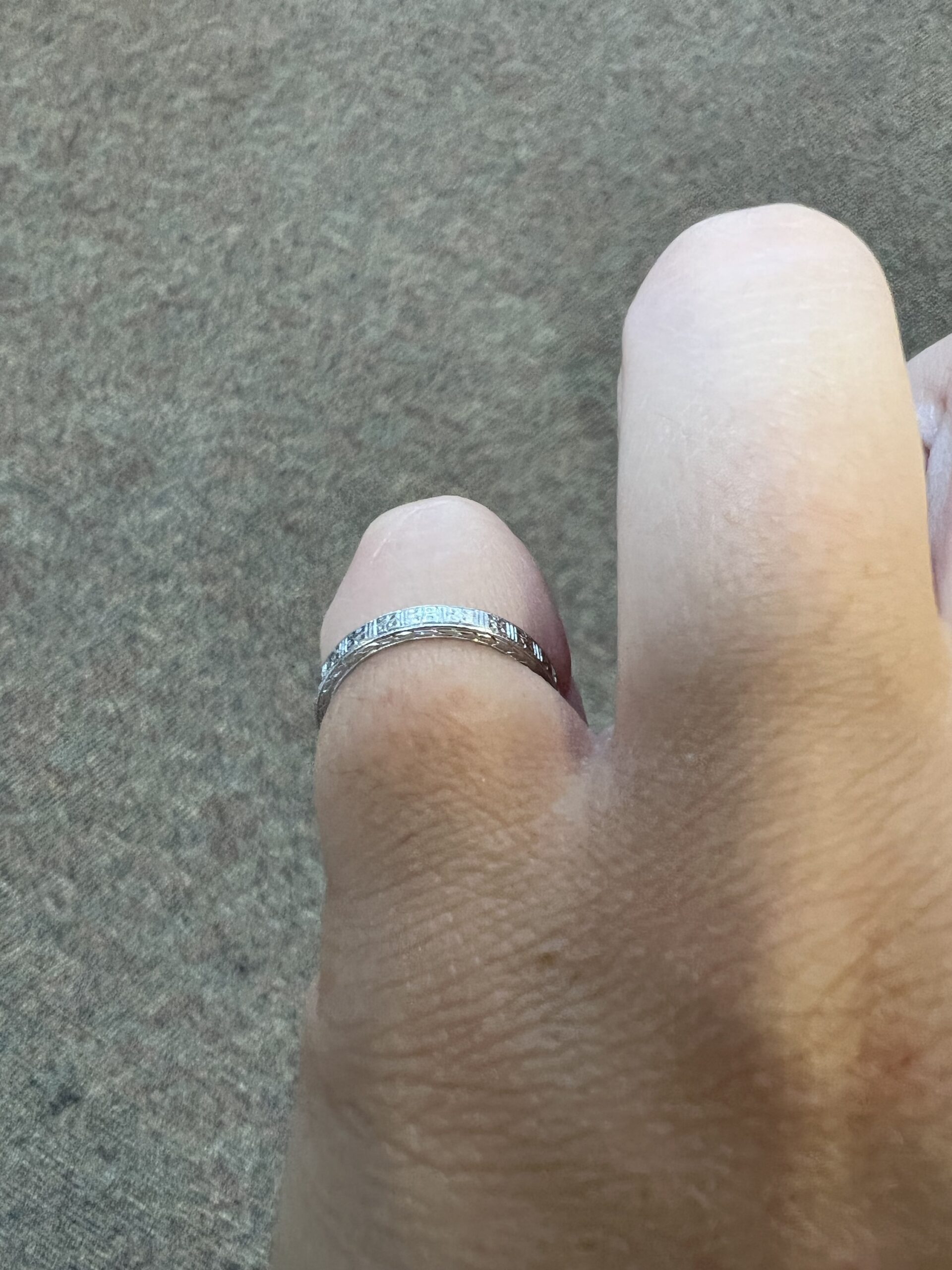 Vintage 18k 2tone Hand-Engraved Wedding Band - Image 13