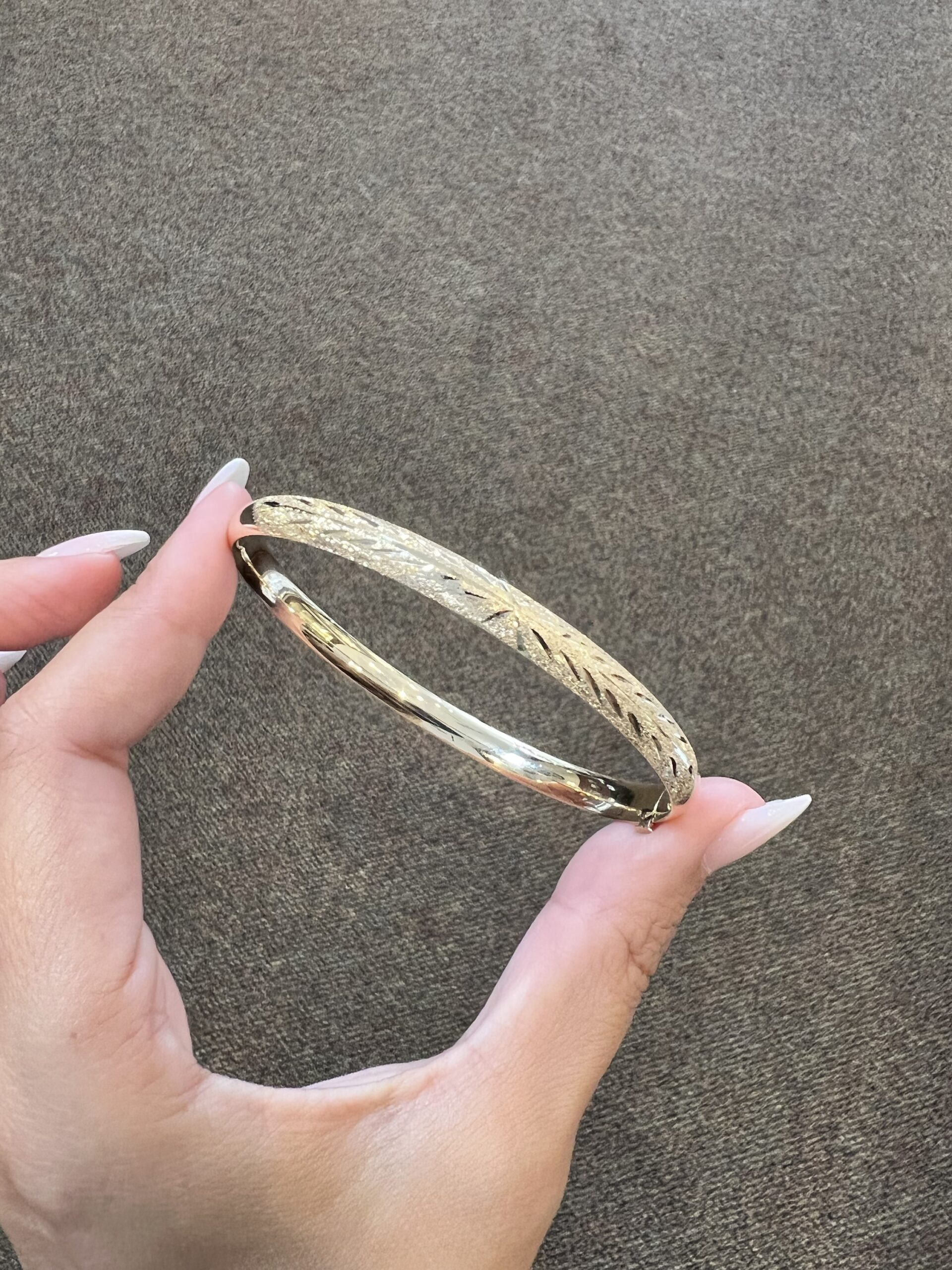 14k Yellow Gold 6 MM Oval Diamond Cut Bangle Bracelet - Image 5