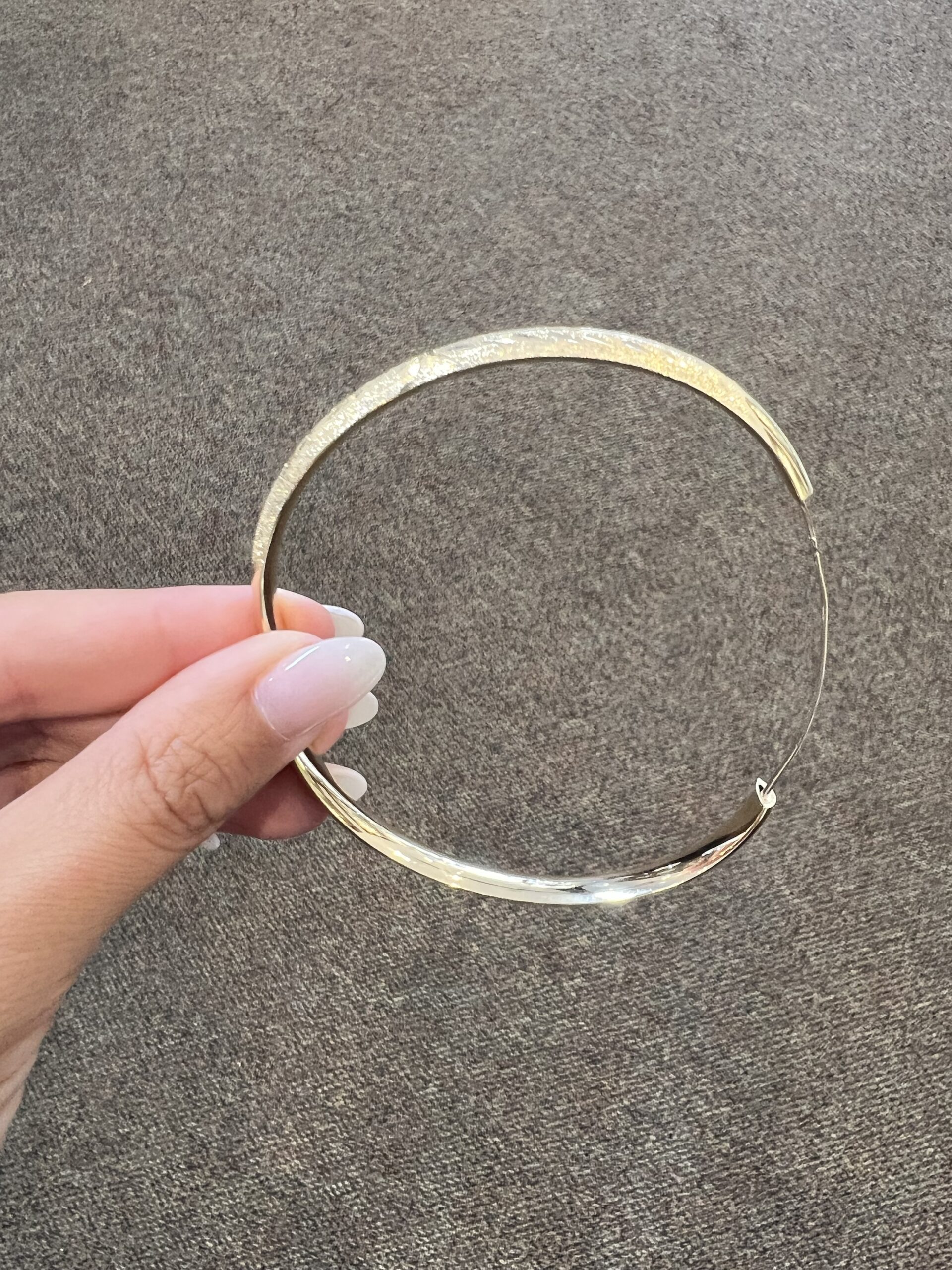 14k Yellow Gold 6 MM Oval Diamond Cut Bangle Bracelet - Image 22