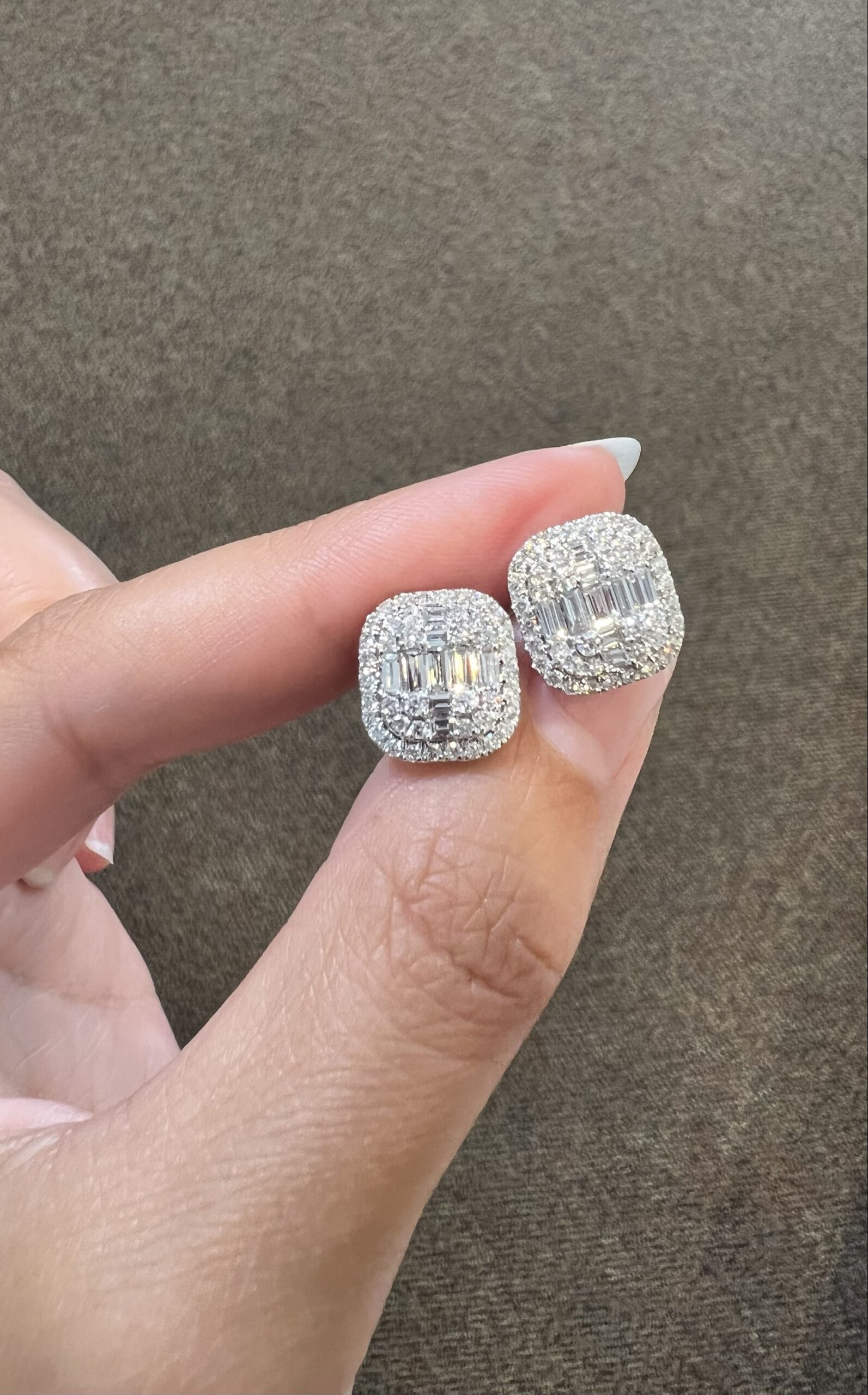 14k White Gold 1.31 Cttw Genuine Round Brilliant Cut Diamond & Diamond Baguette Cluster Stud Earrings - Image 5