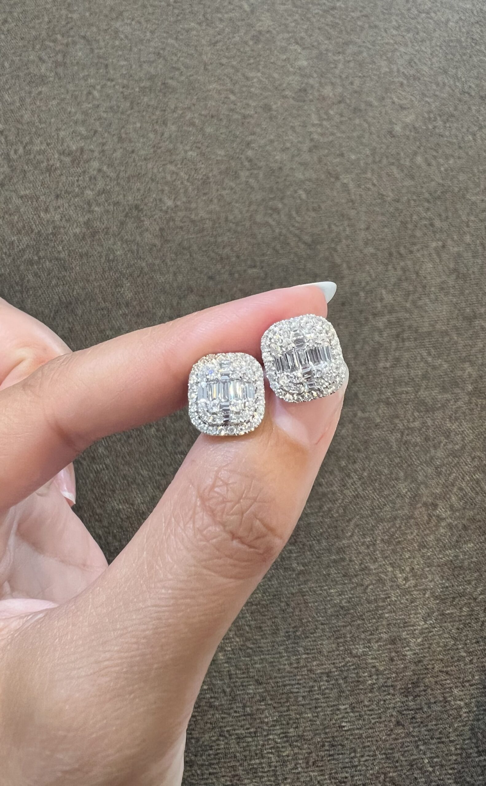 14k White Gold 1.31 Cttw Genuine Round Brilliant Cut Diamond & Diamond Baguette Cluster Stud Earrings - Image 6