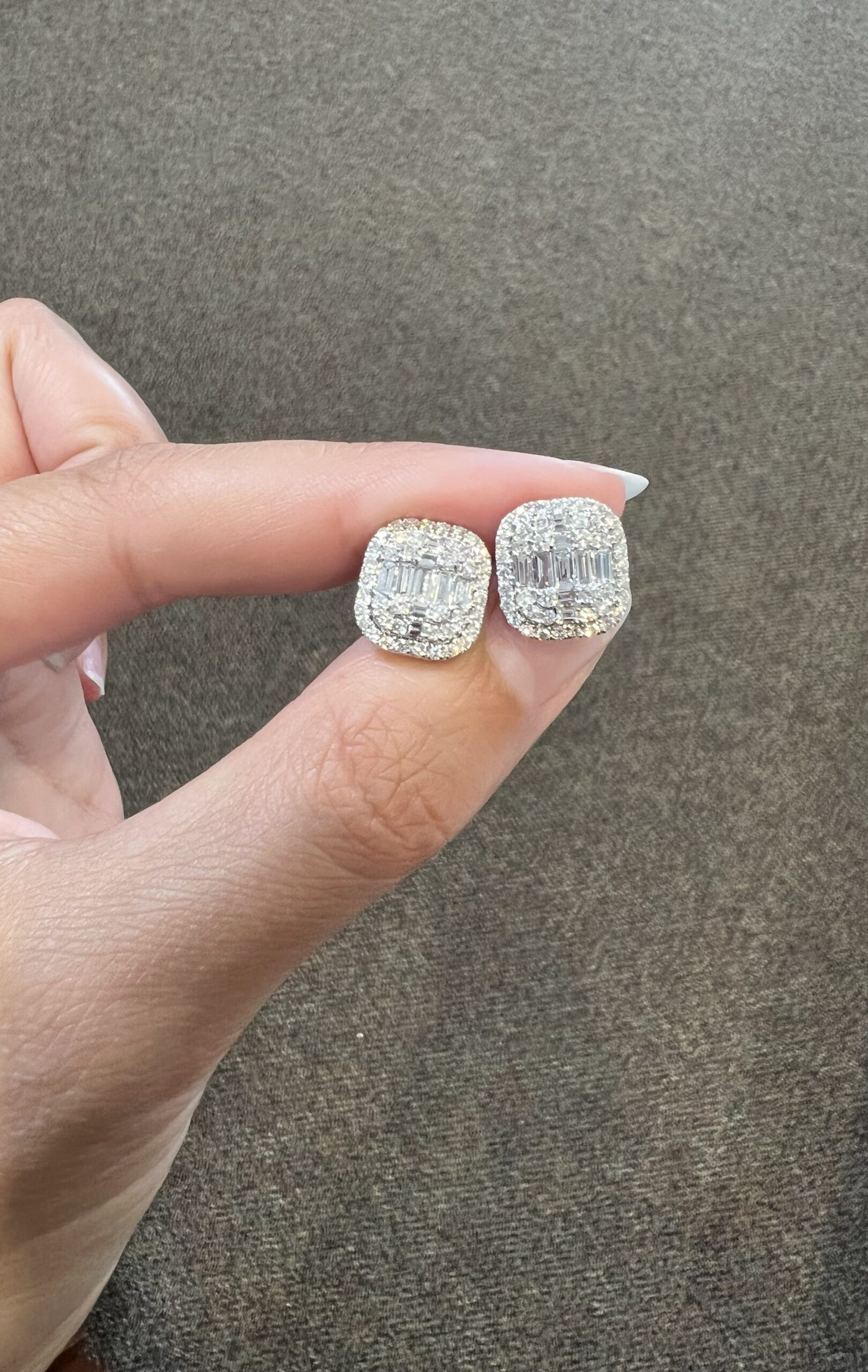 14k White Gold 1.31 Cttw Genuine Round Brilliant Cut Diamond & Diamond Baguette Cluster Stud Earrings - Image 9