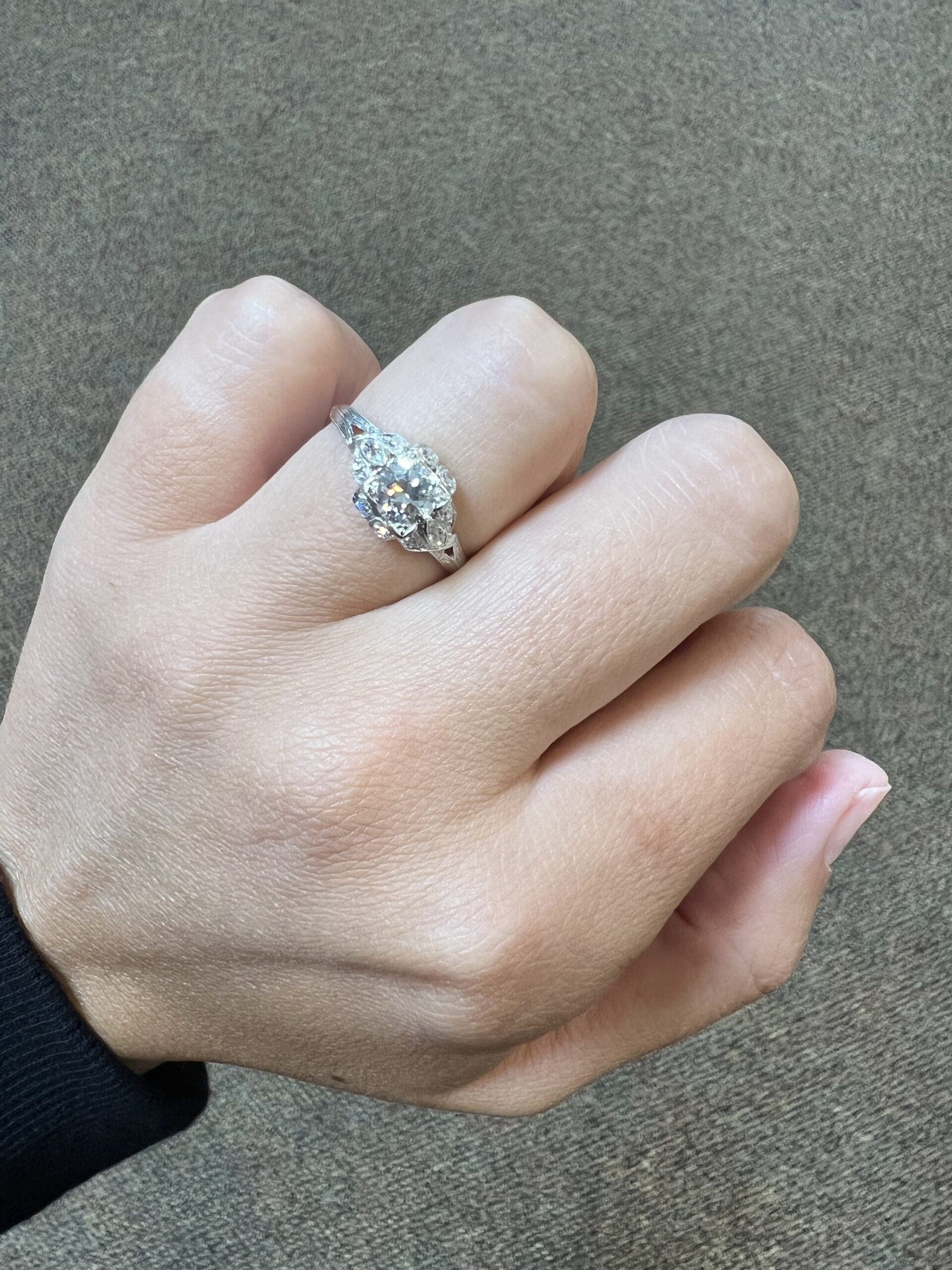 Platinum Antique 1930’s Genuine .80 Cttw Diamond Ring - Image 7