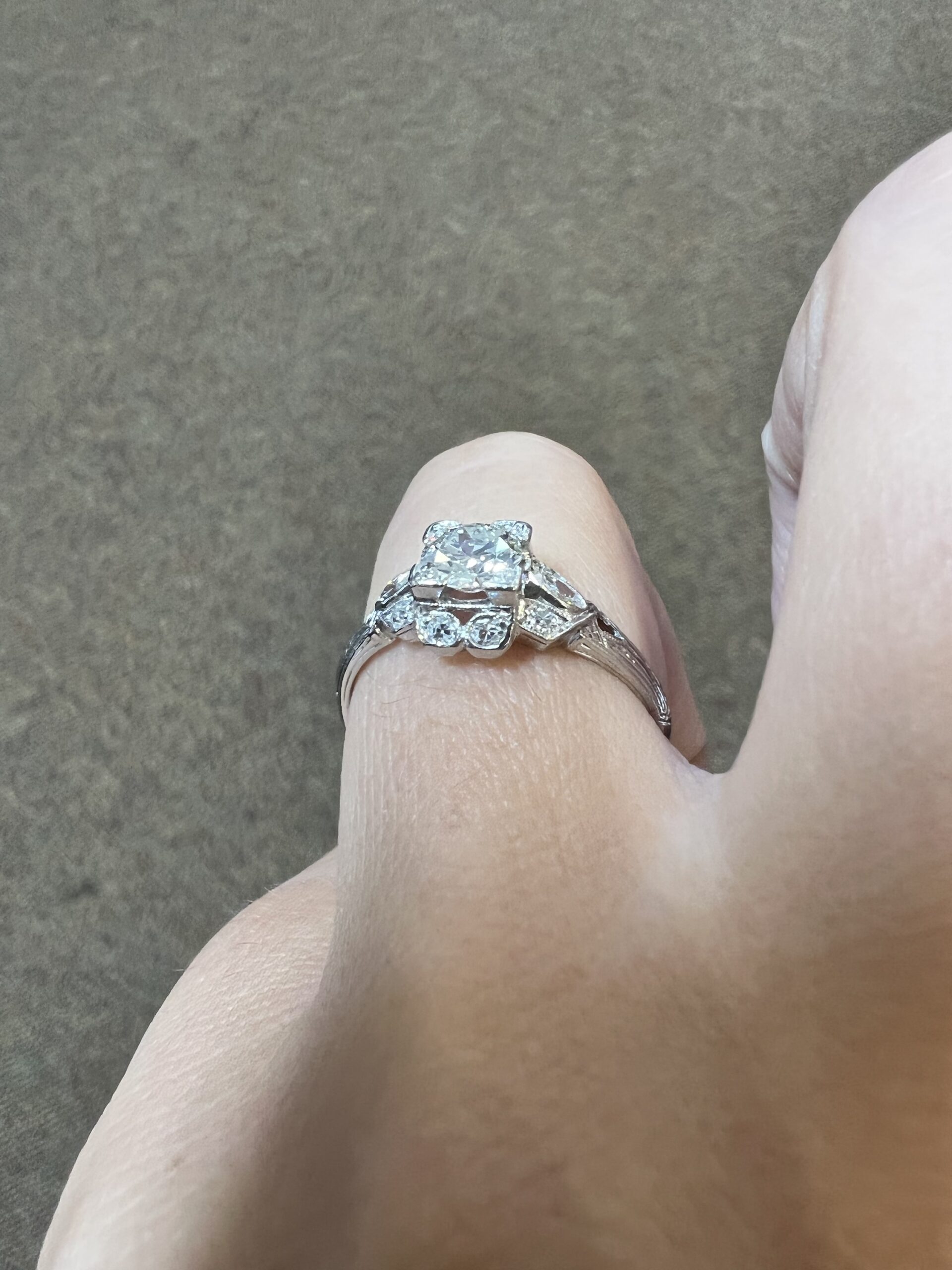 Platinum Antique 1930’s Genuine .80 Cttw Diamond Ring - Image 15