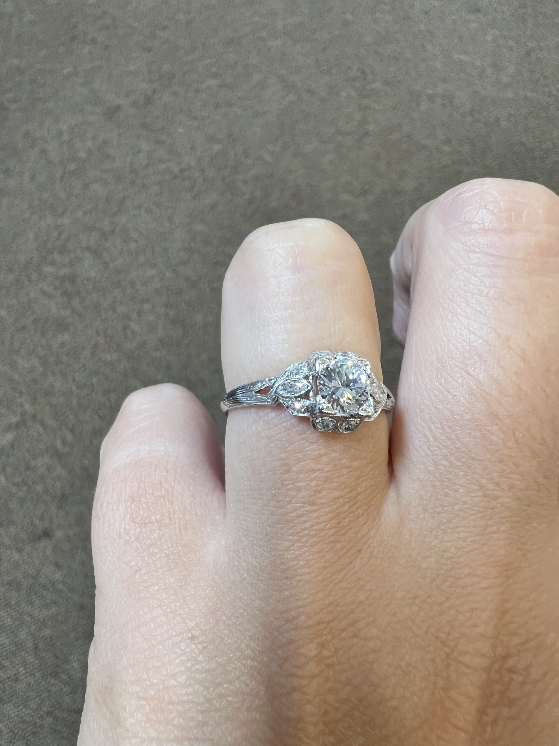 Platinum Antique 1930’s Genuine .80 Cttw Diamond Ring - Image 16