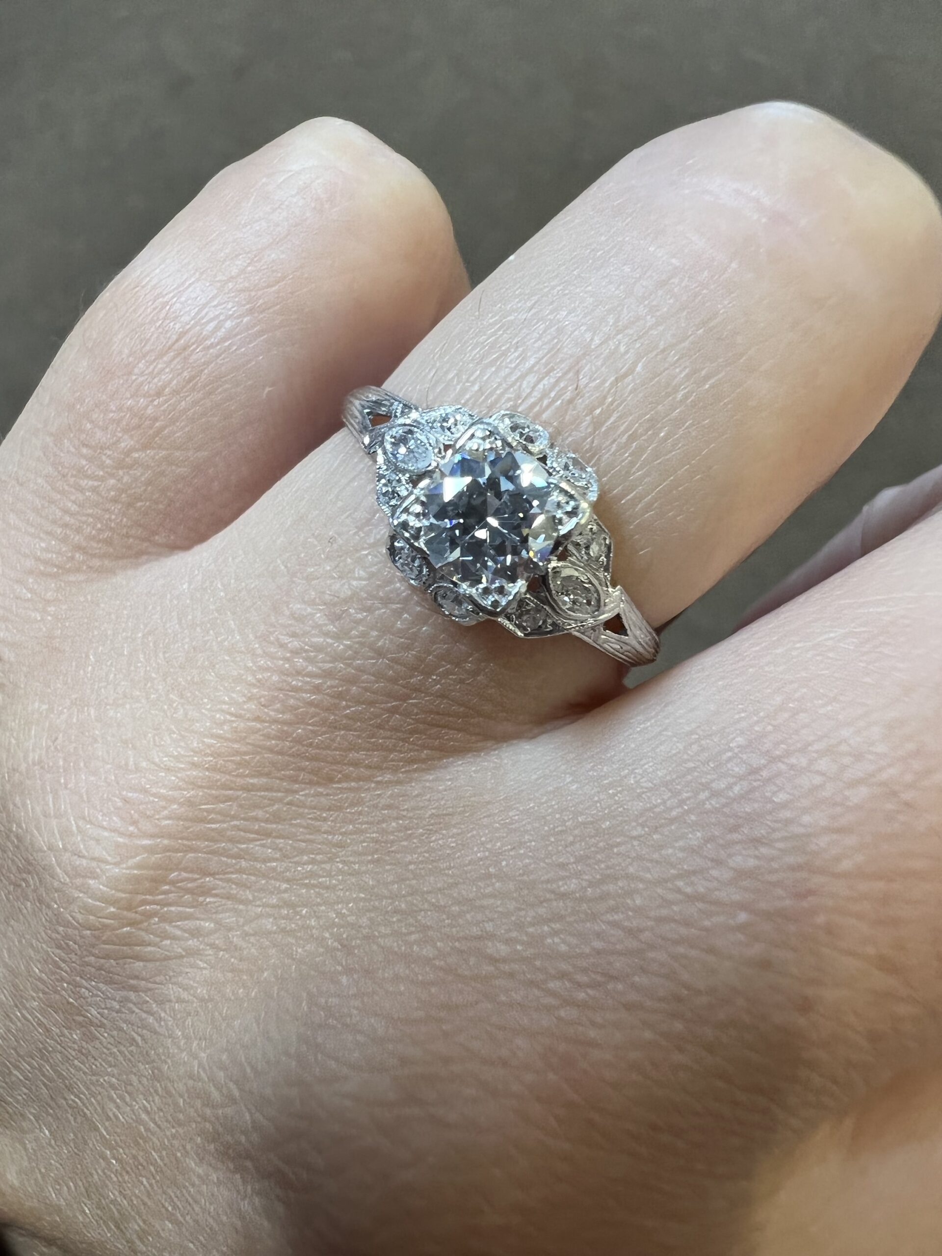 Platinum Antique 1930’s Genuine .80 Cttw Diamond Ring - Image 21