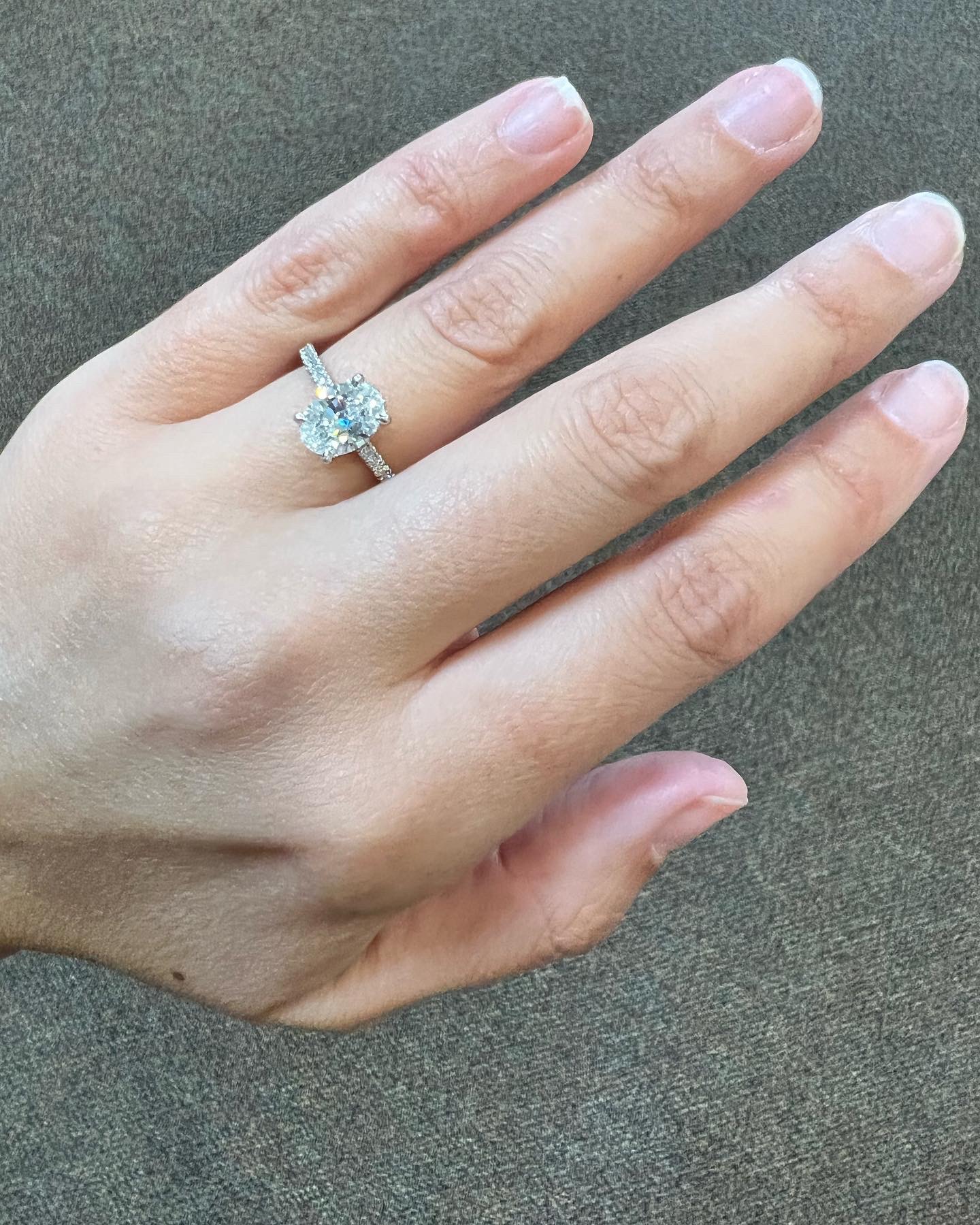 Platinum G.I.A. Certified 1.71 Carat Oval Brilliant Cut Diamond Solitaire - Image 20