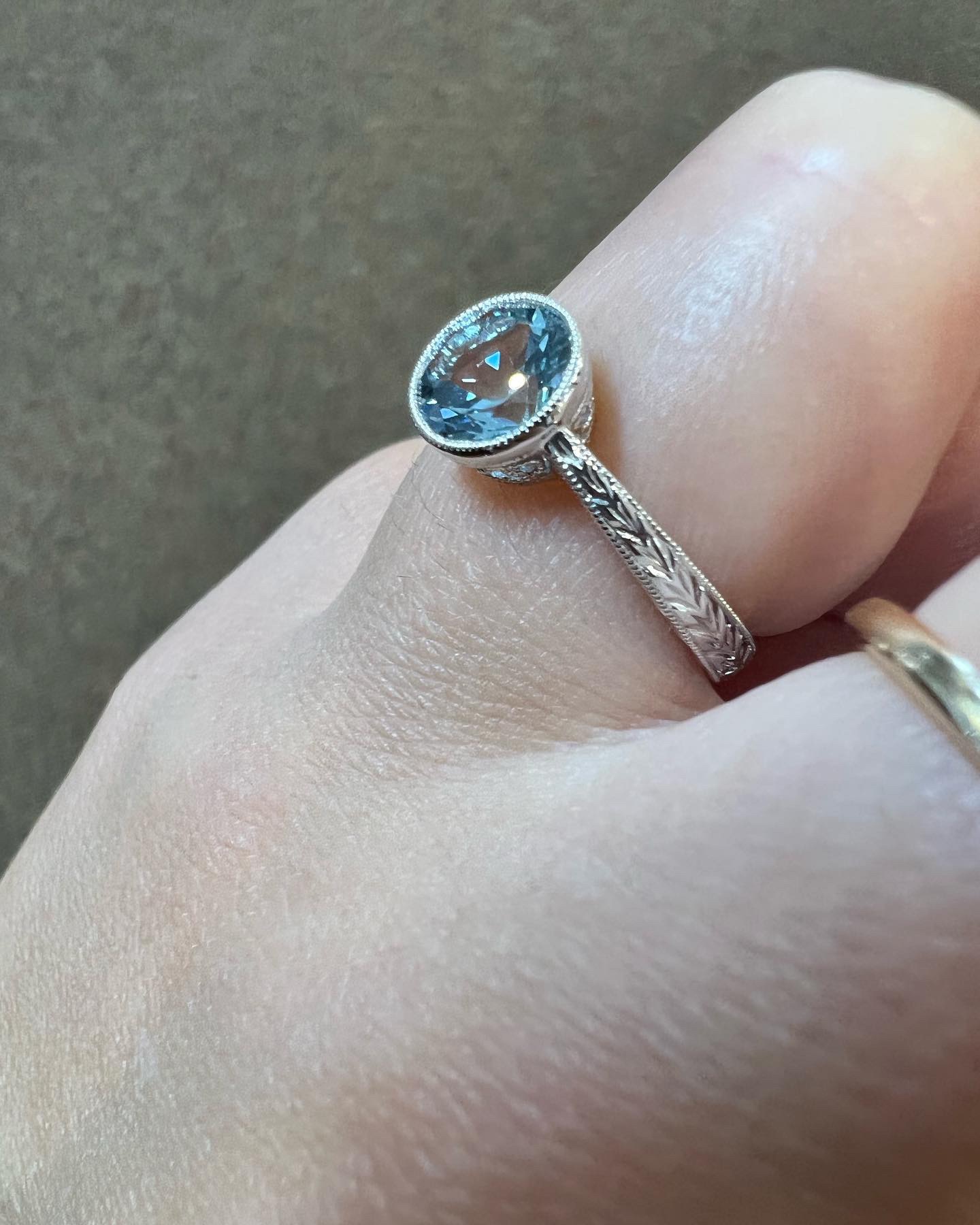 14k White Gold Genuine 1.26 Cttw Aquamarine Bezel Ring With Filigree & Engraving - Image 16