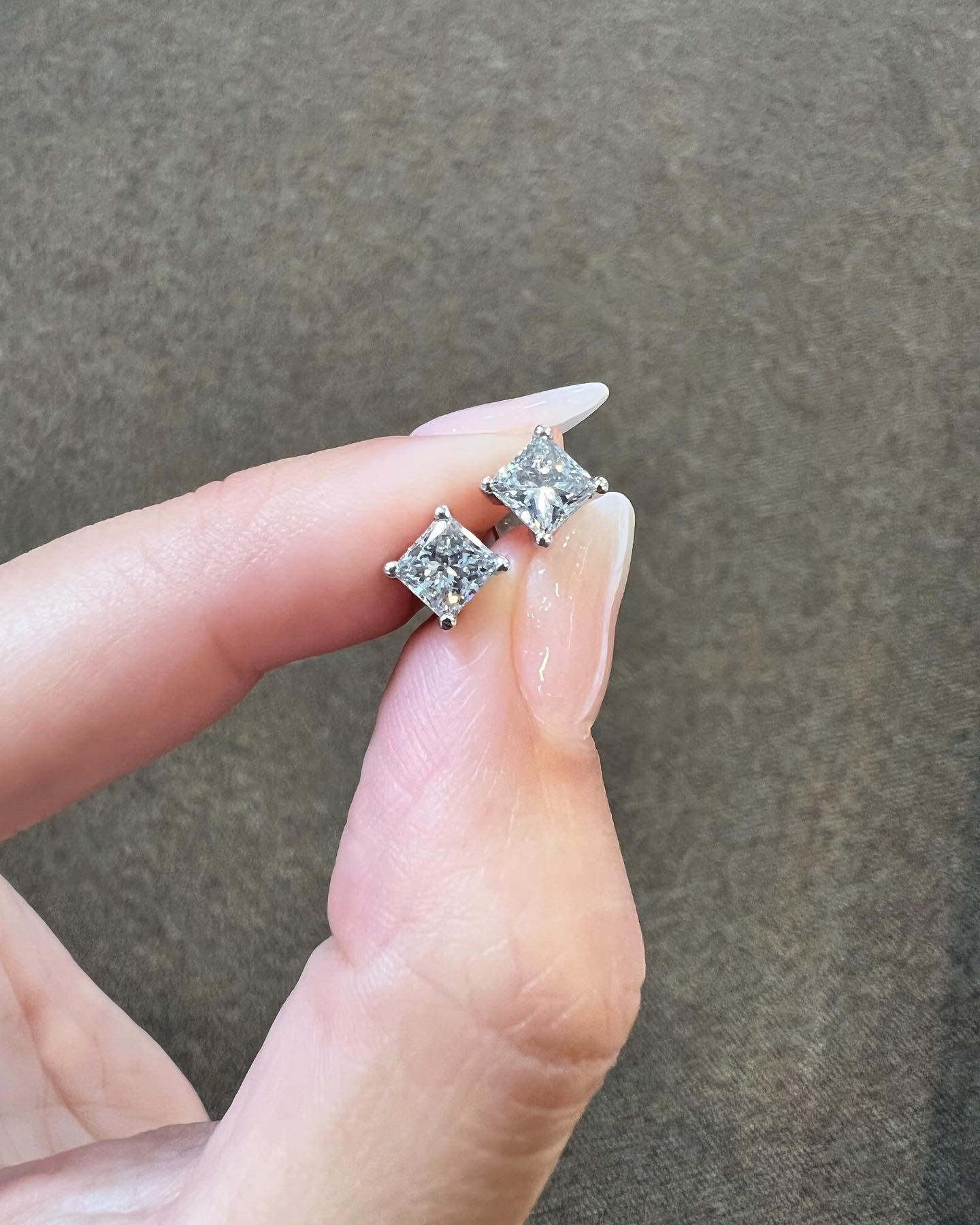 14k White Gold Genuine 1.20 Cttw Princess Cut Diamond Stud Earrings - Image 4