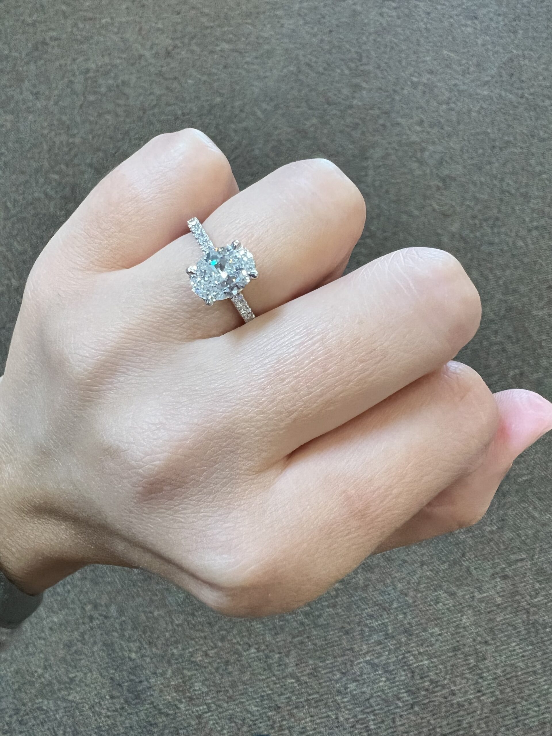 Platinum G.I.A. Certified 1.71 Carat Oval Brilliant Cut Diamond Solitaire - Image 7