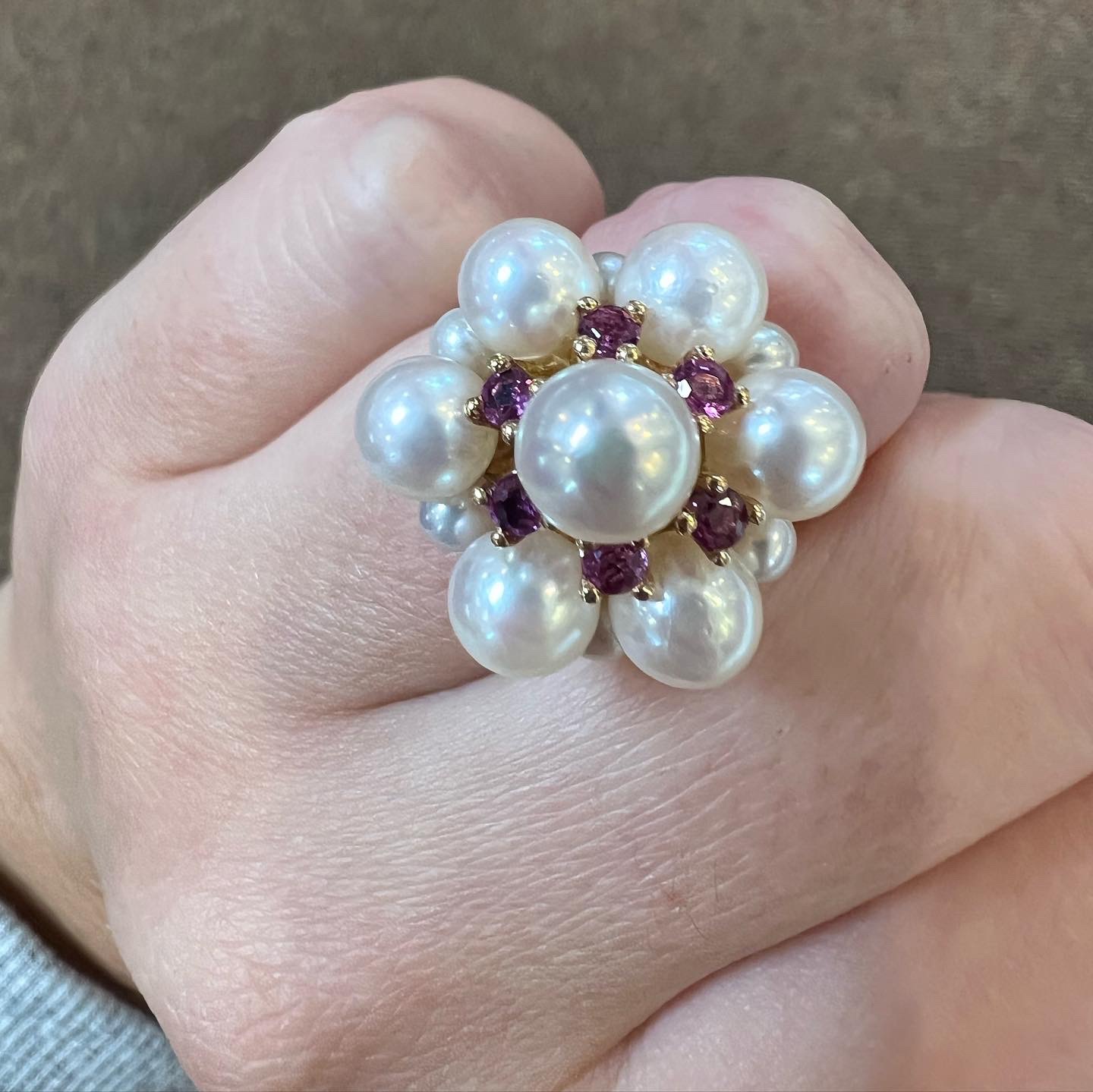 Vintage 14k Yellow Gold Cultured Pearl & Genuine Ruby Cluster Ring - Image 7